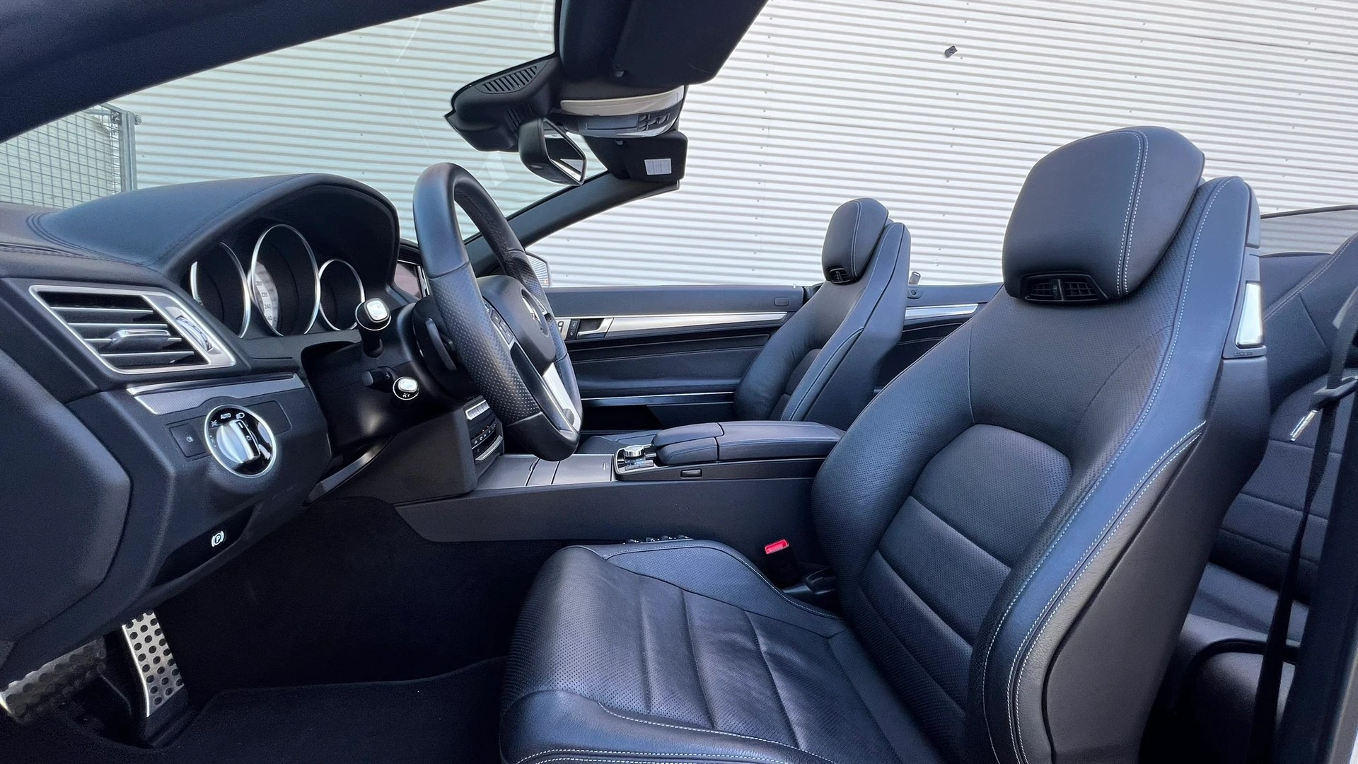 MERCEDES-BENZ E 400 7G-TRONIC AMG LINE PLUS l 333 PS-image-27