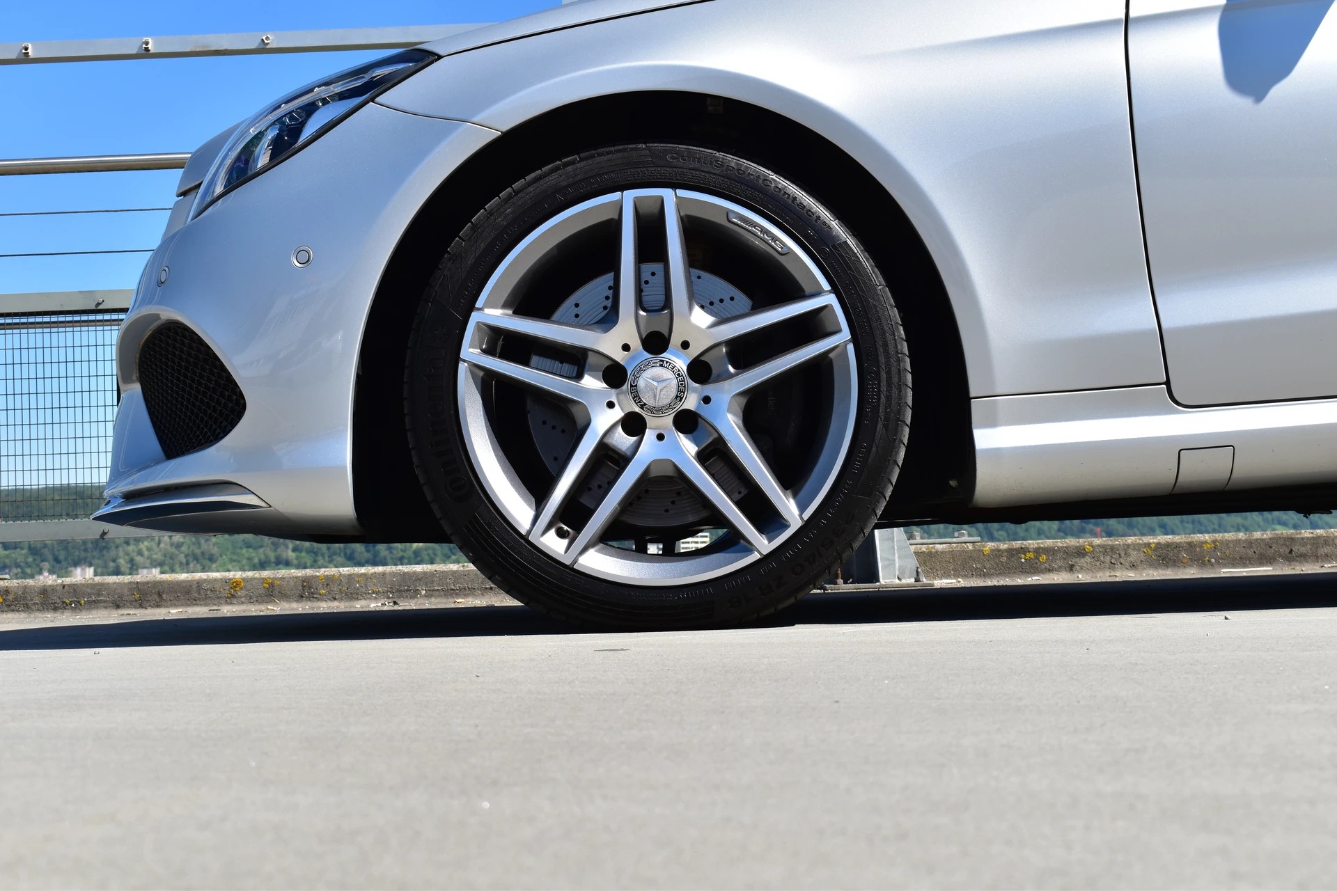 MERCEDES-BENZ E 400 7G-TRONIC AMG LINE PLUS l 333 PS-image-23