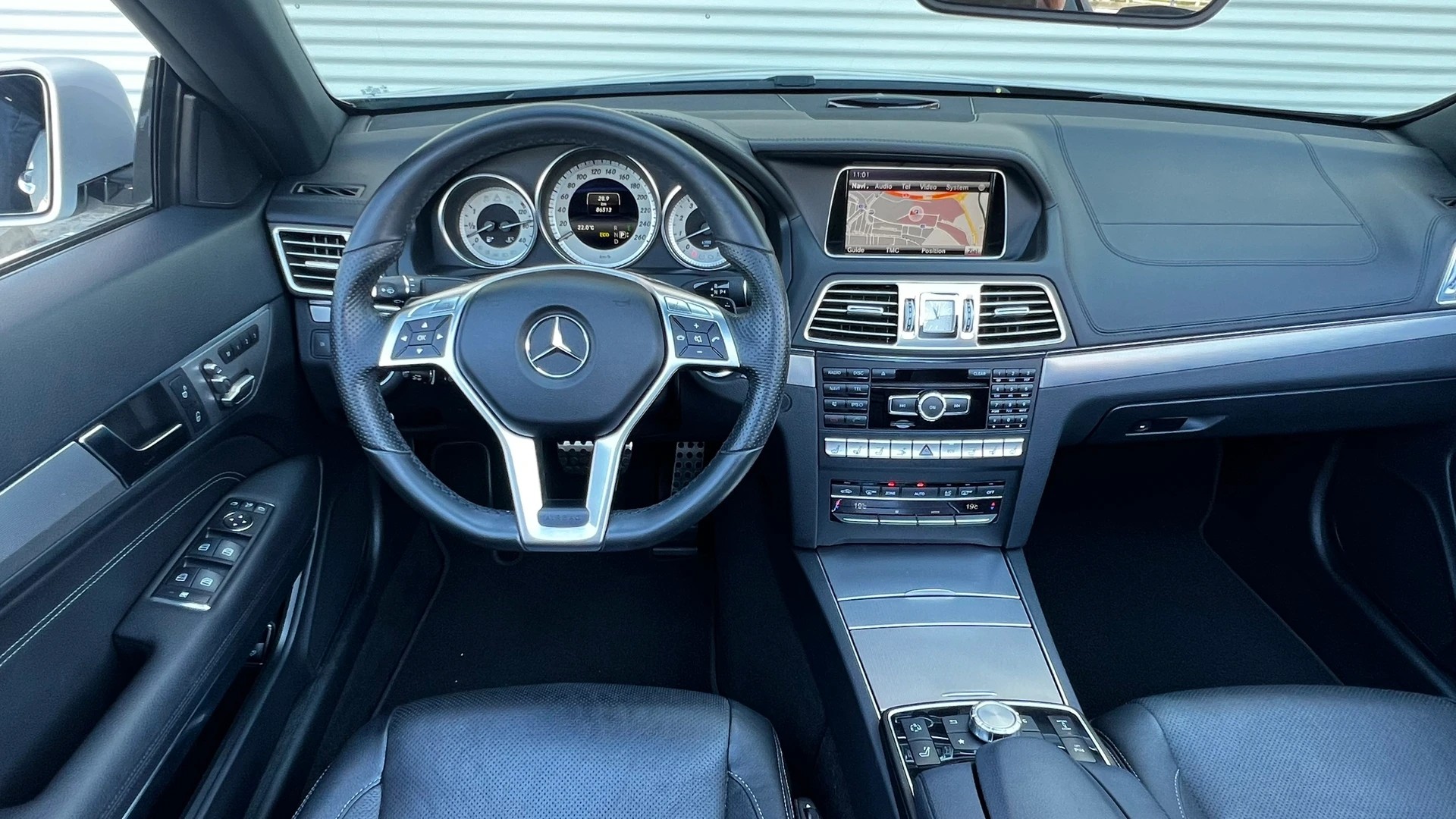 MERCEDES-BENZ E 400 7G-TRONIC AMG LINE PLUS l 333 PS-image-26