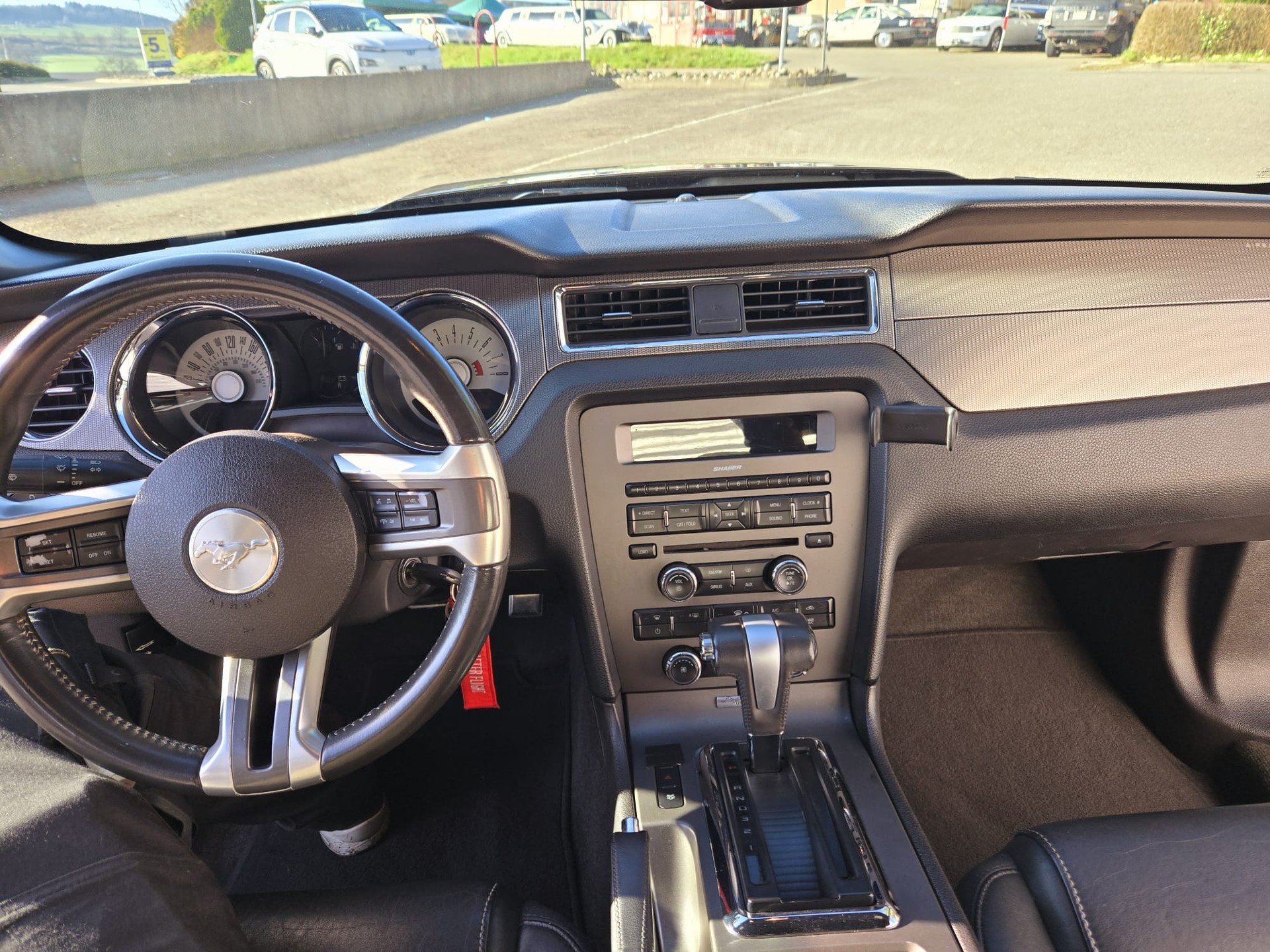 FORD Mustang 4.6L V8 GT-image-6
