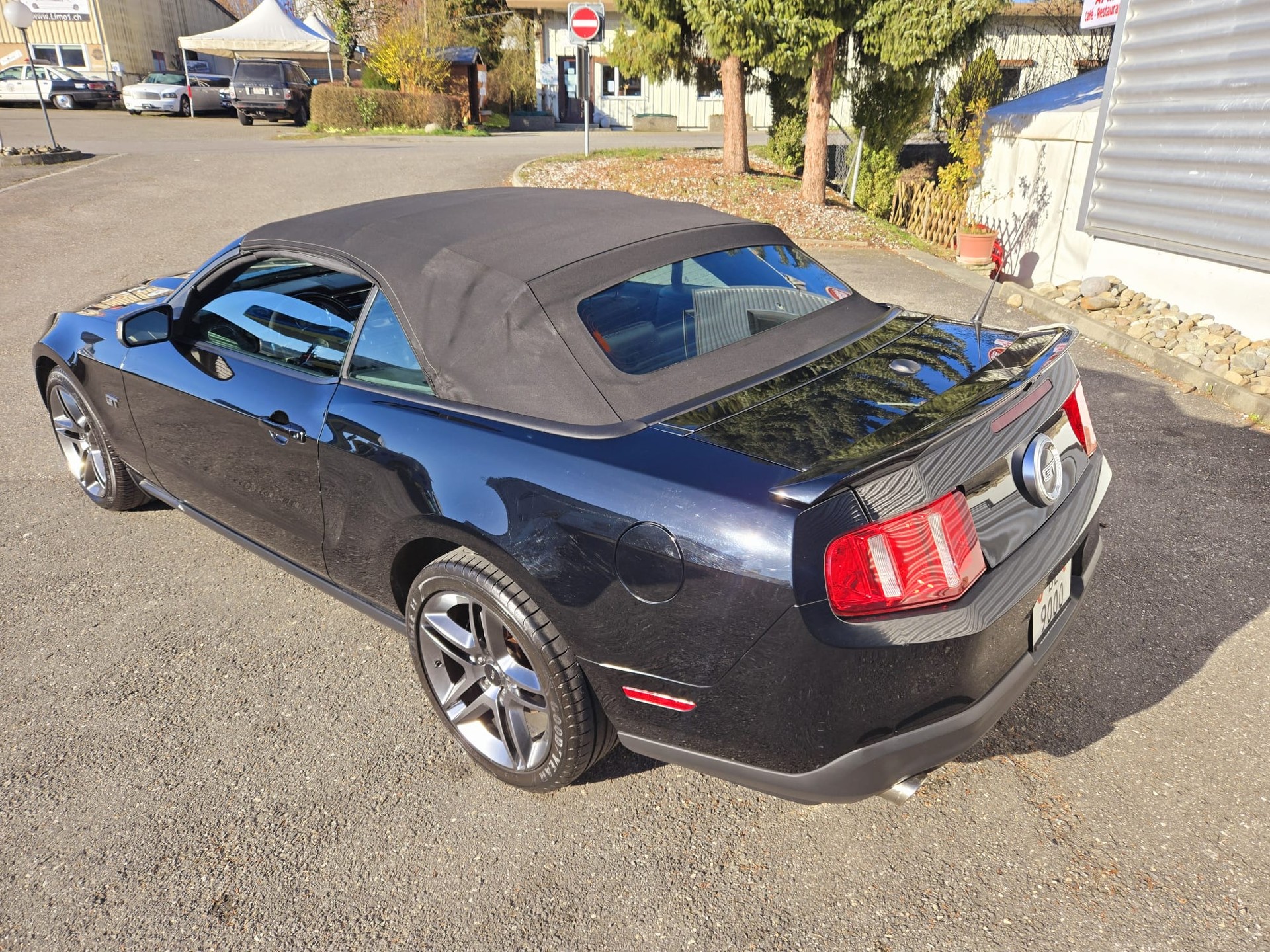 FORD Mustang 4.6L V8 GT-image-4