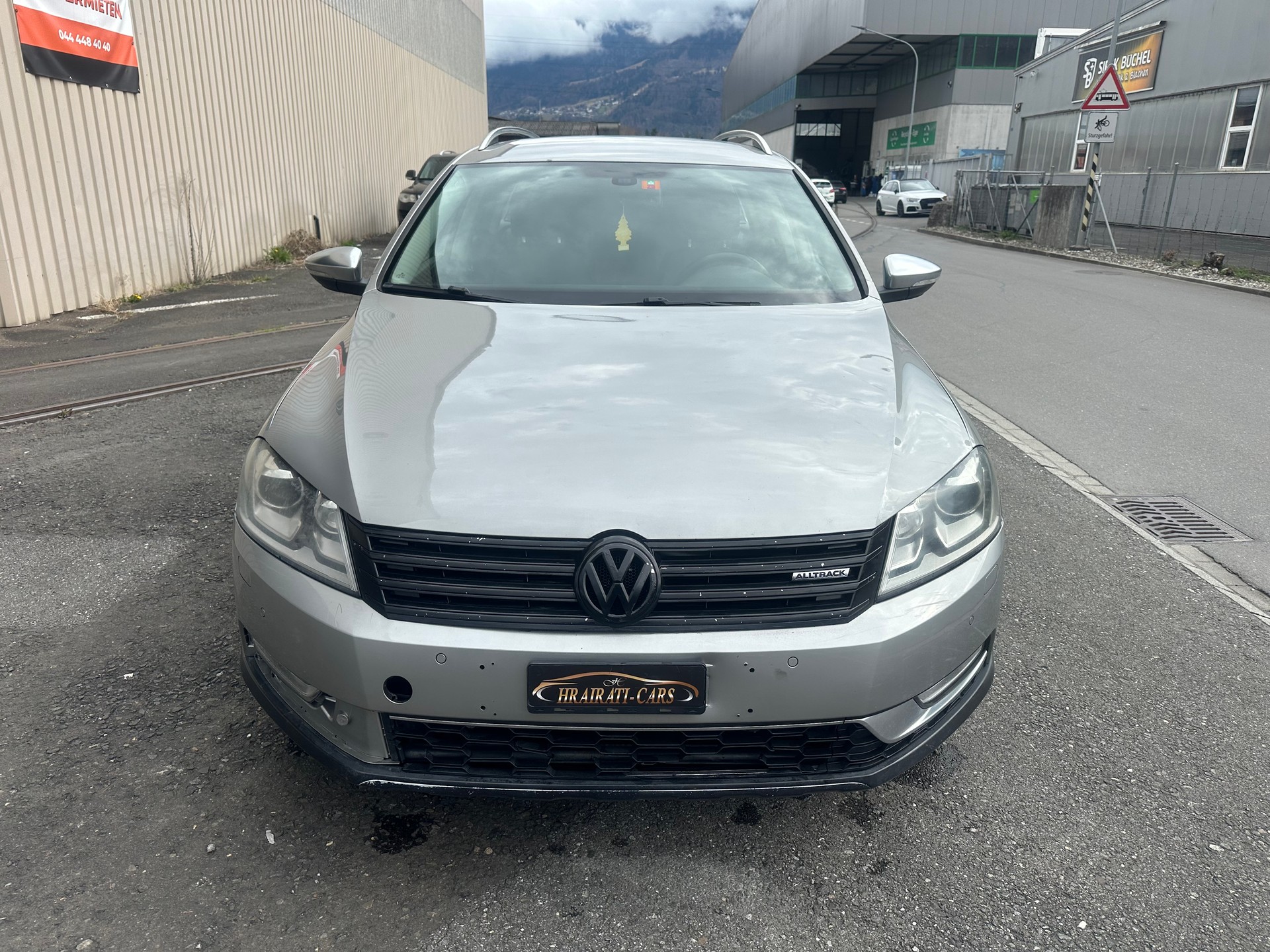 VW Passat Alltrack 2.0 TDI BMT 4Motion-image-0