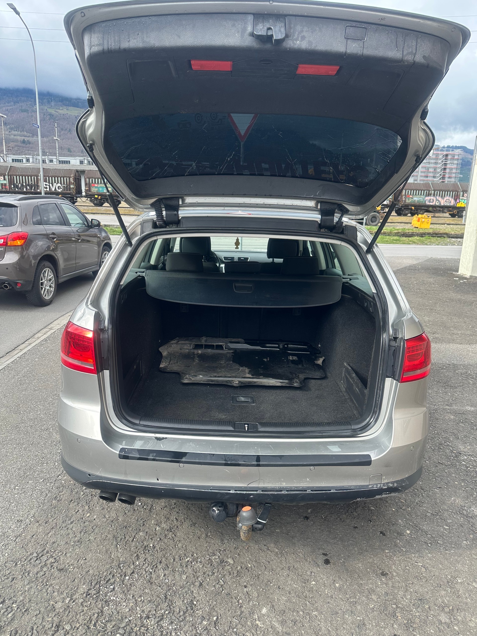 VW Passat Alltrack 2.0 TDI BMT 4Motion-image-6
