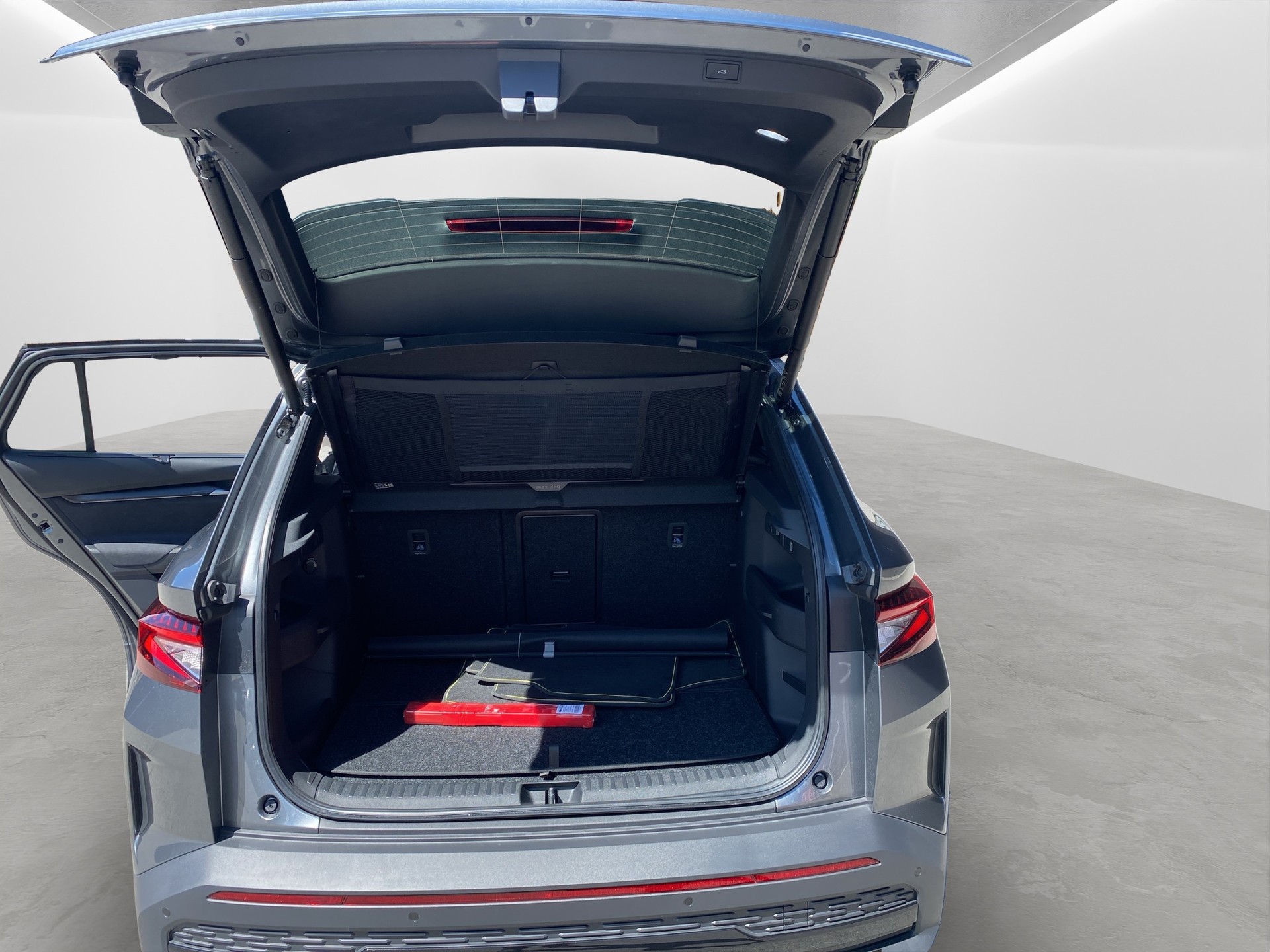 SKODA Elroq 85 RS 4x4 MAXX-image-19
