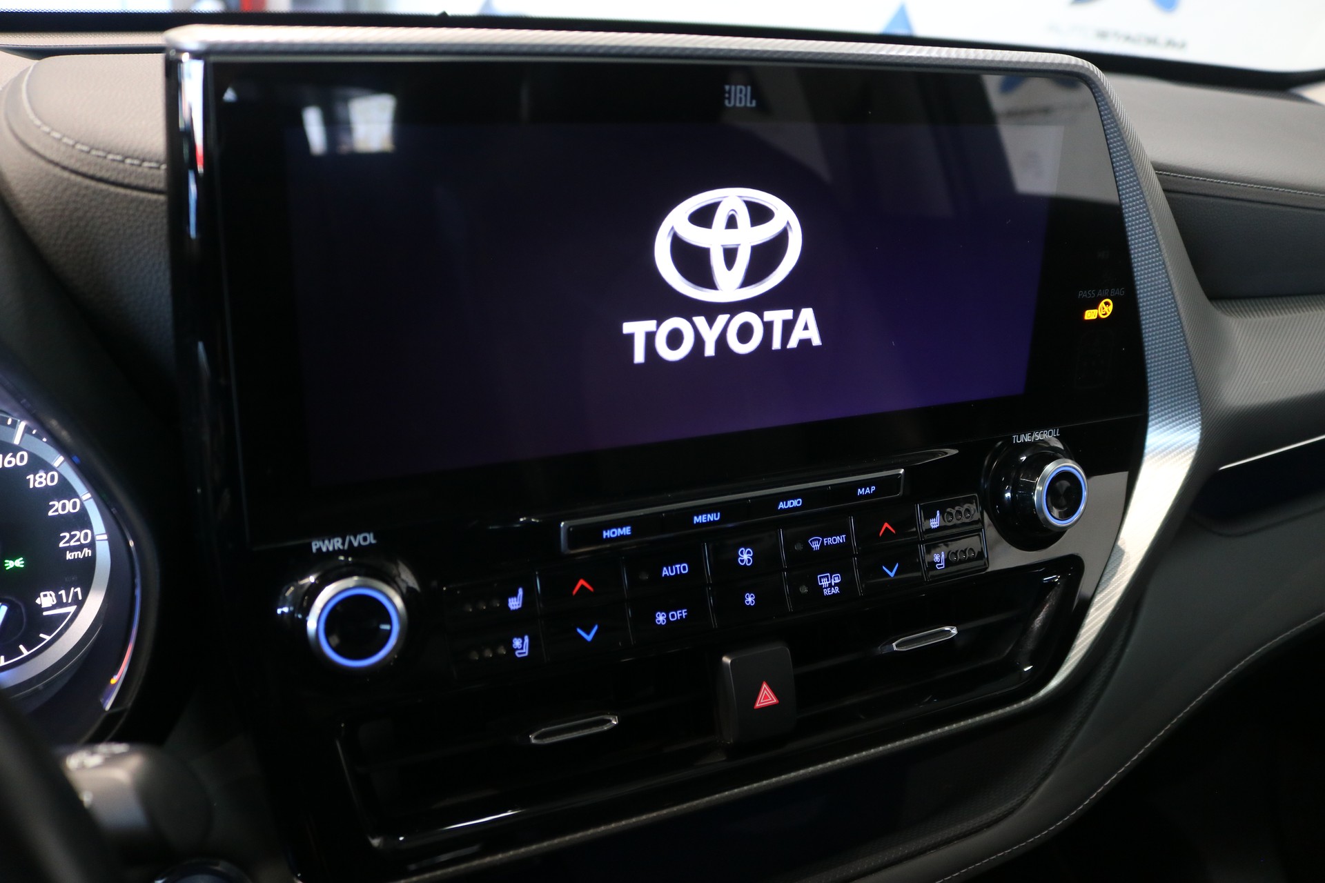 TOYOTA Highlander 2.5 HSD Premium e-CVT-image-51