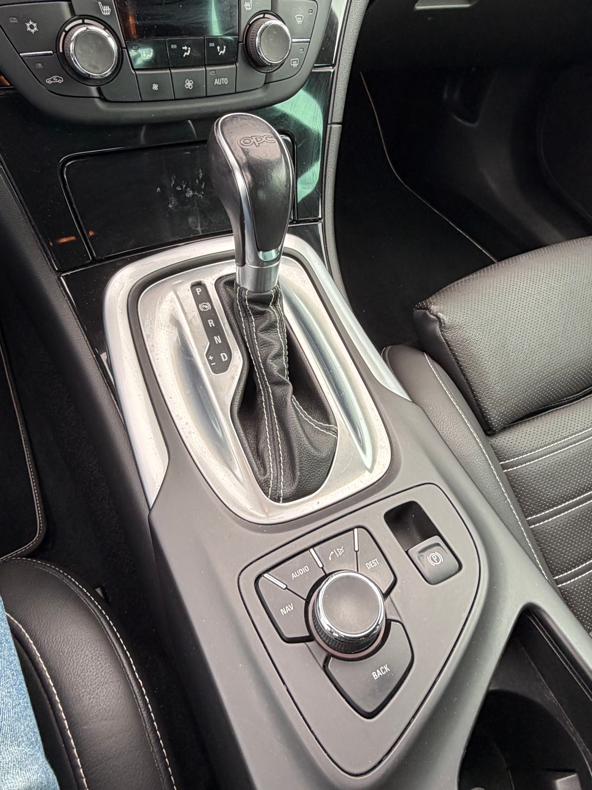 OPEL Insignia 2.8 Turbo OPC 4WD Automatic-image-16