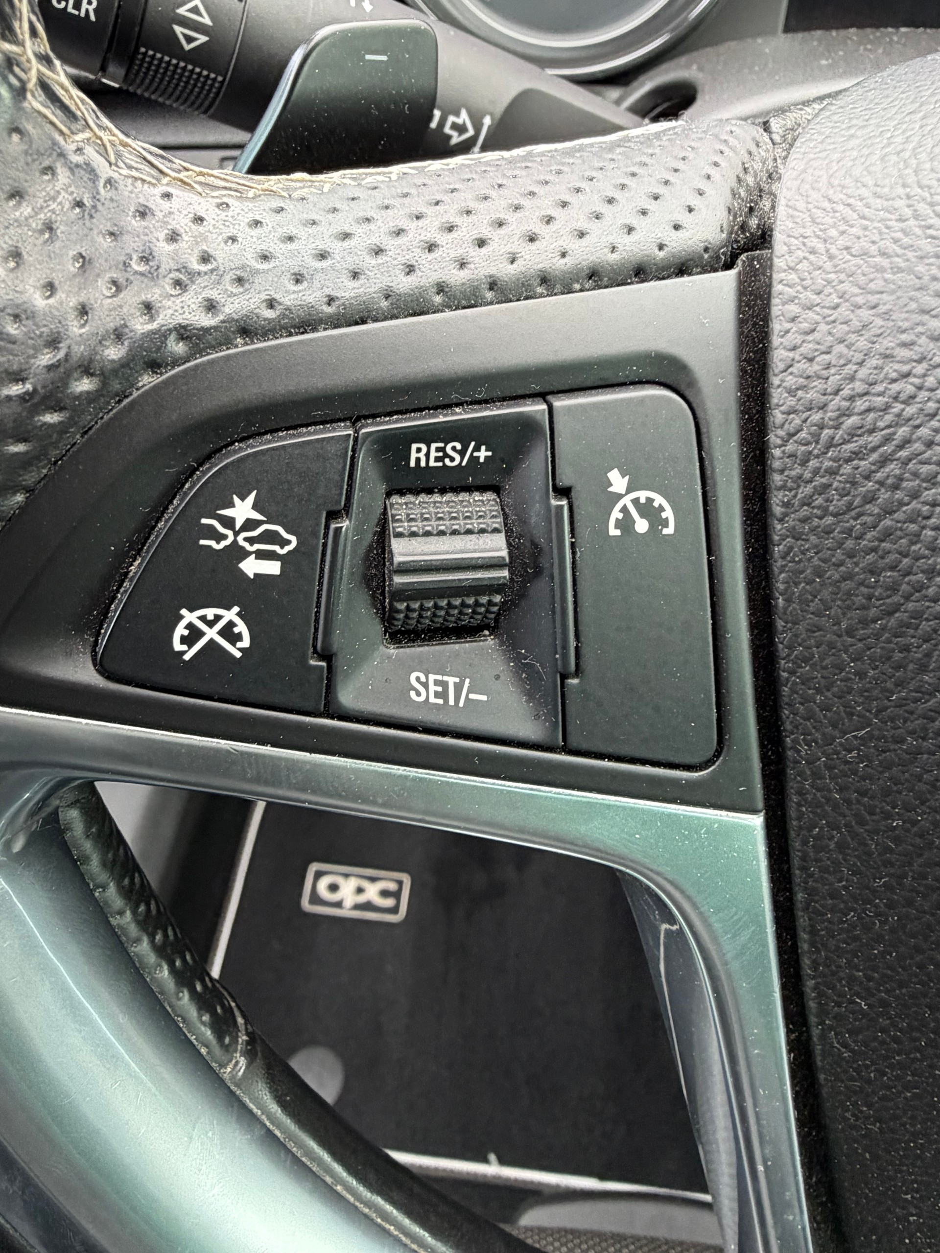 OPEL Insignia 2.8 Turbo OPC 4WD Automatic-image-14