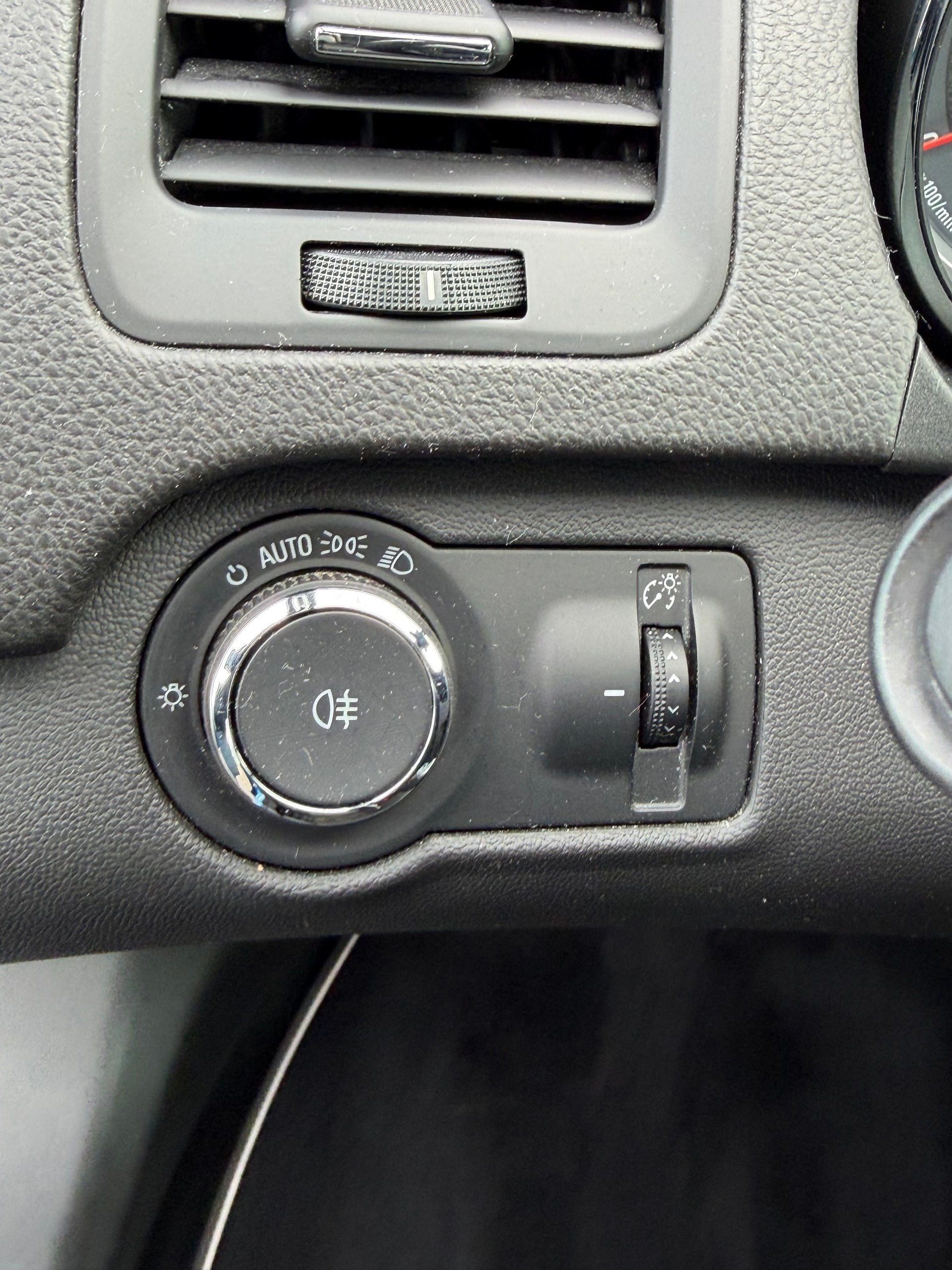 OPEL Insignia 2.8 Turbo OPC 4WD Automatic-image-11