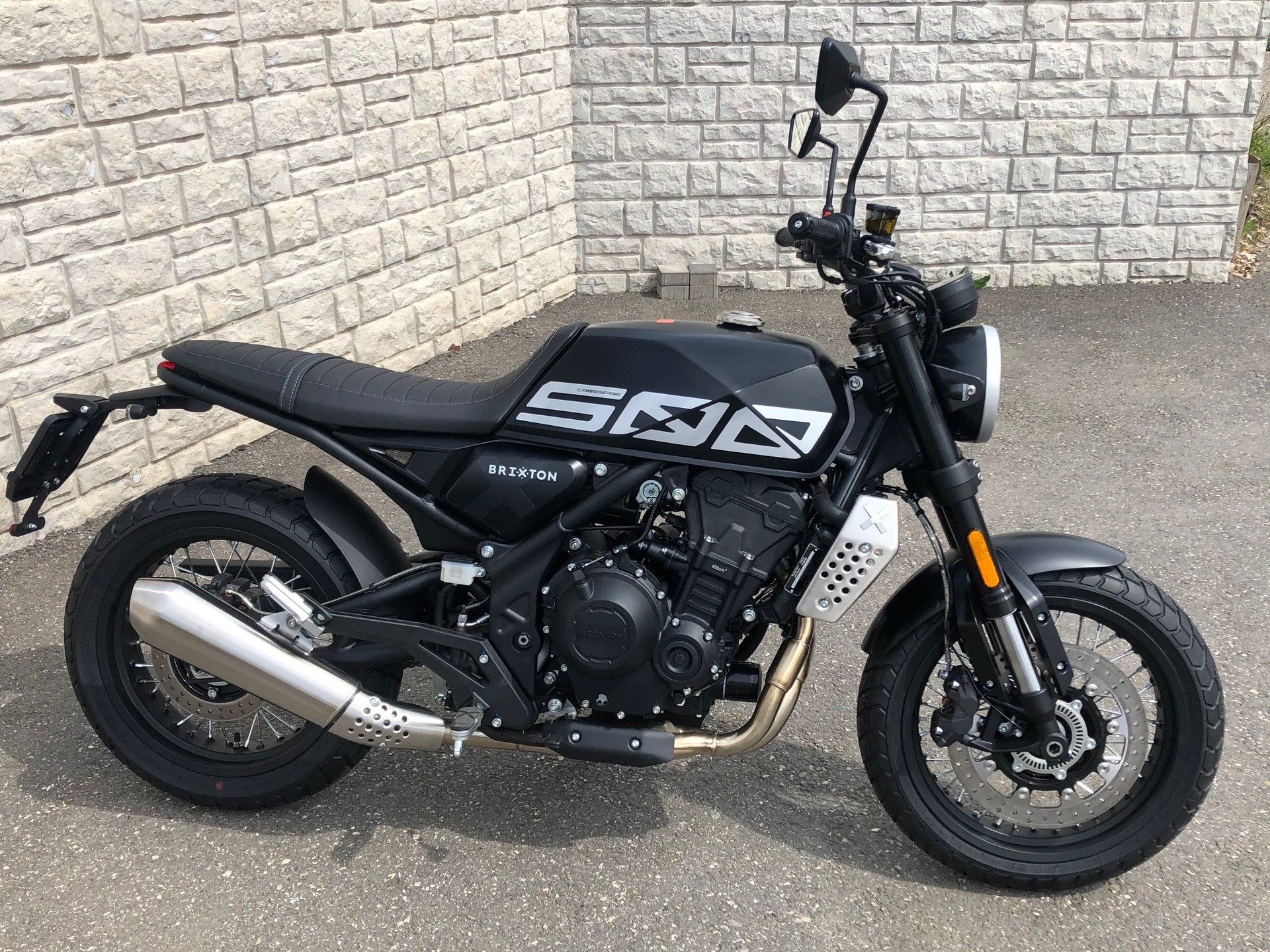 BRIXTON Crossfire 500 X