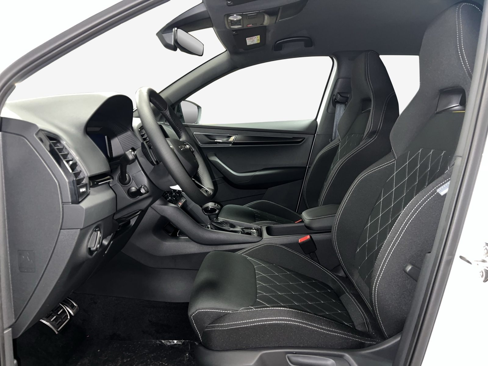 SKODA Karoq 2.0 TSI SportLine 4x4 DSG-image-7