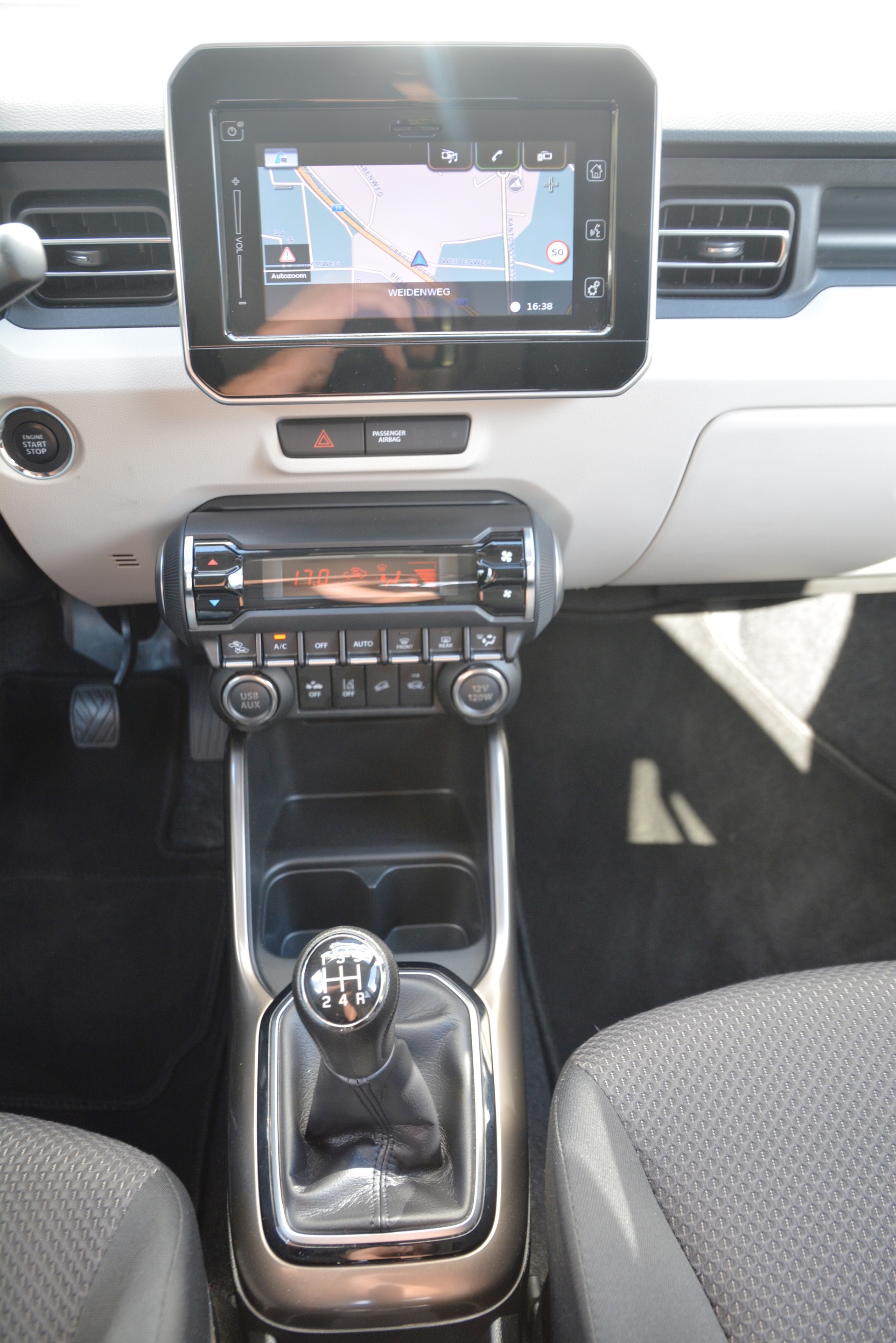 SUZUKI Ignis 1.2i Compact Top 4x4-image-6