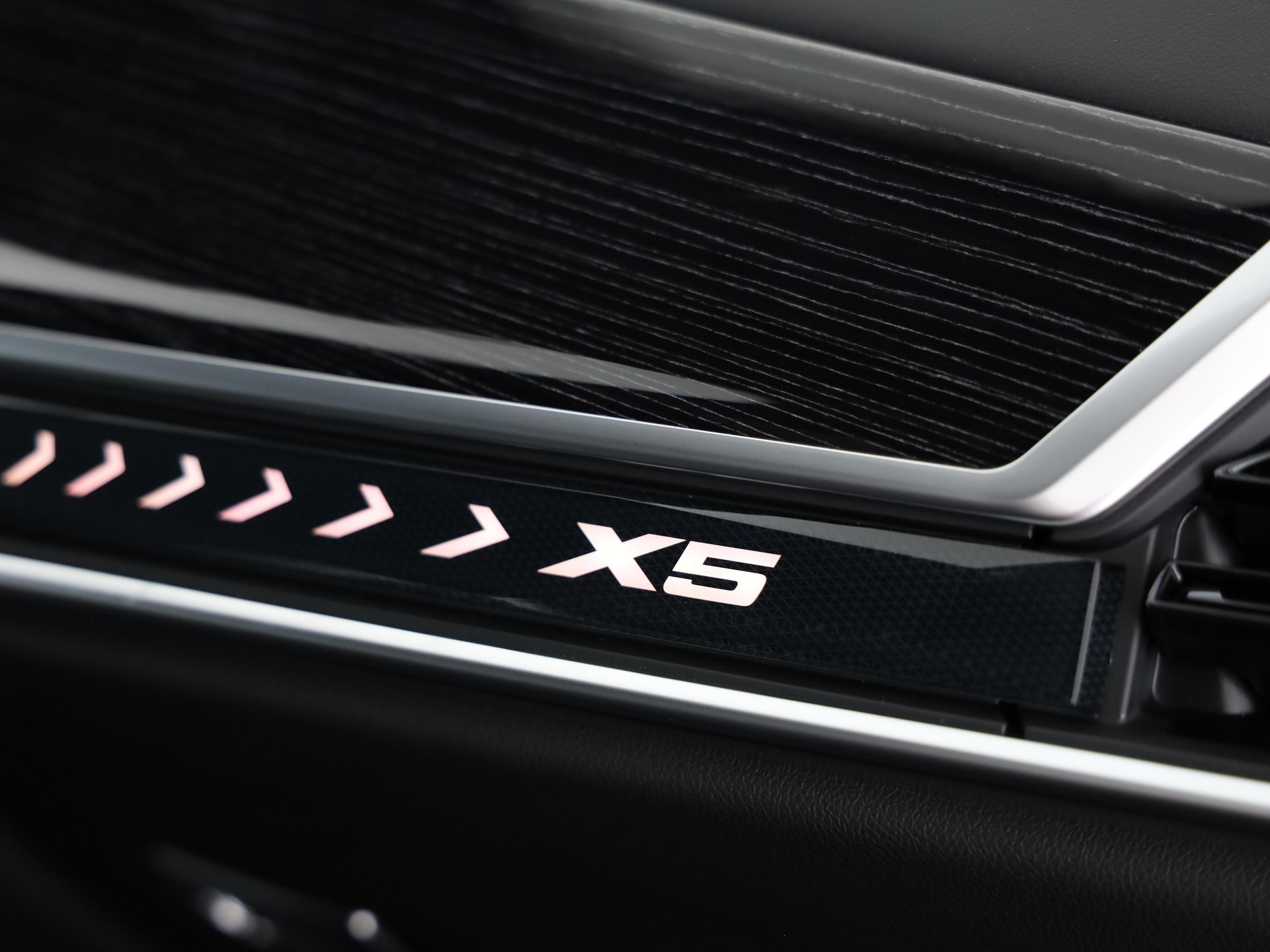 BMW X5 30d xDrive SAG-image-13