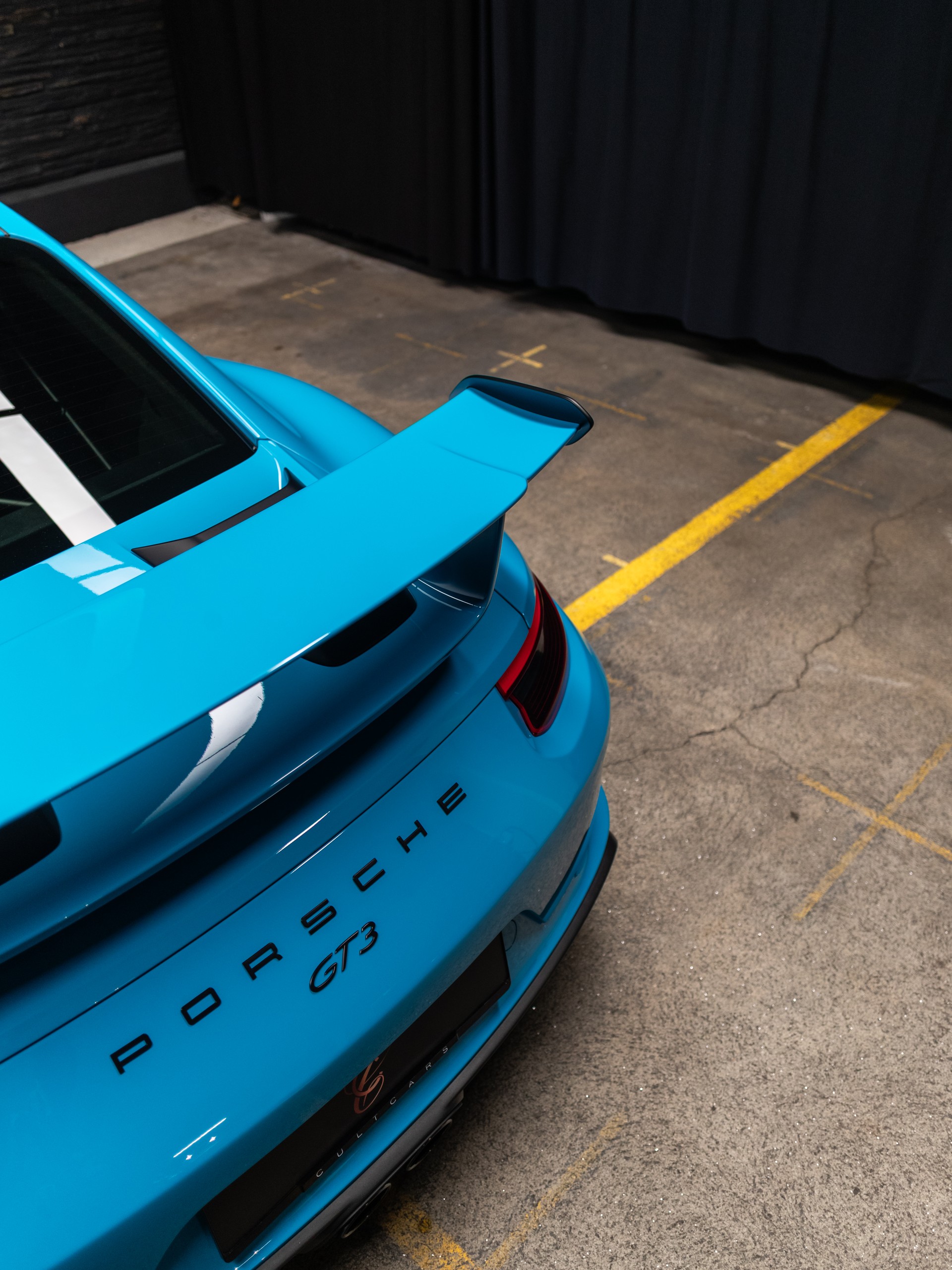 PORSCHE 911 GT3-image-29