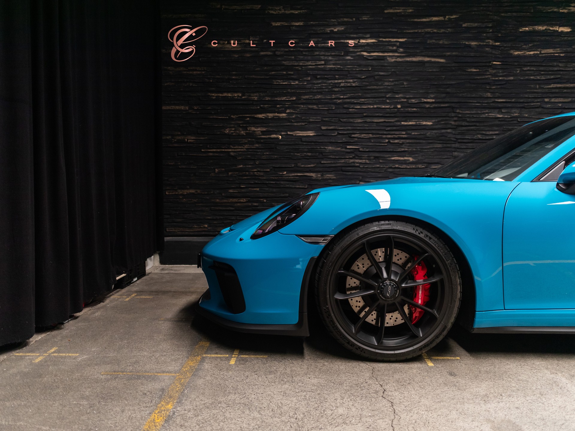 PORSCHE 911 GT3-image-4