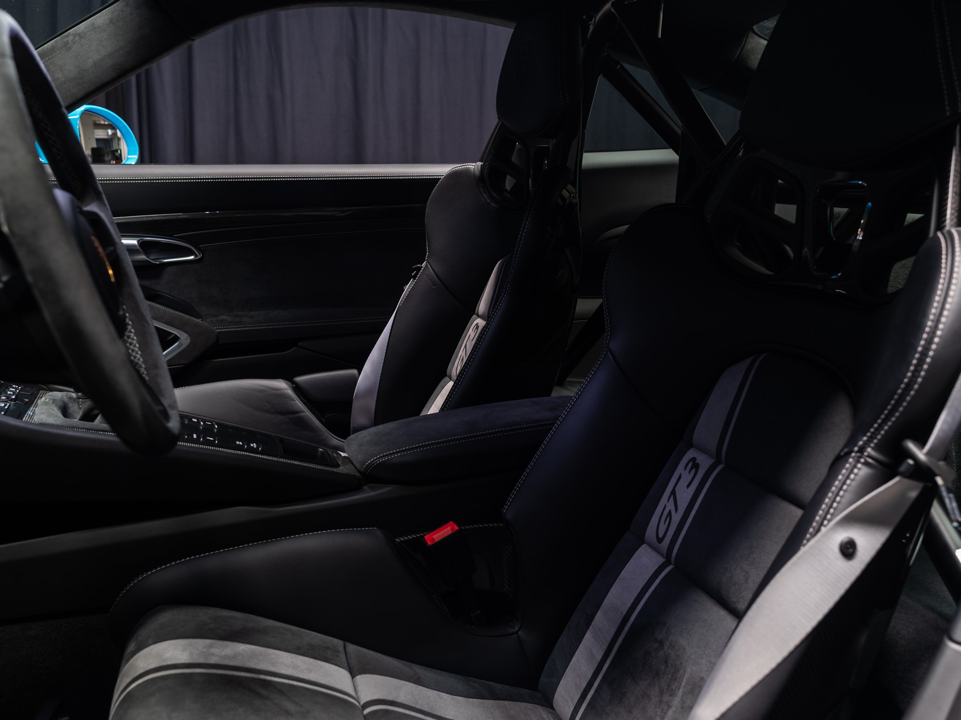 PORSCHE 911 GT3-image-7