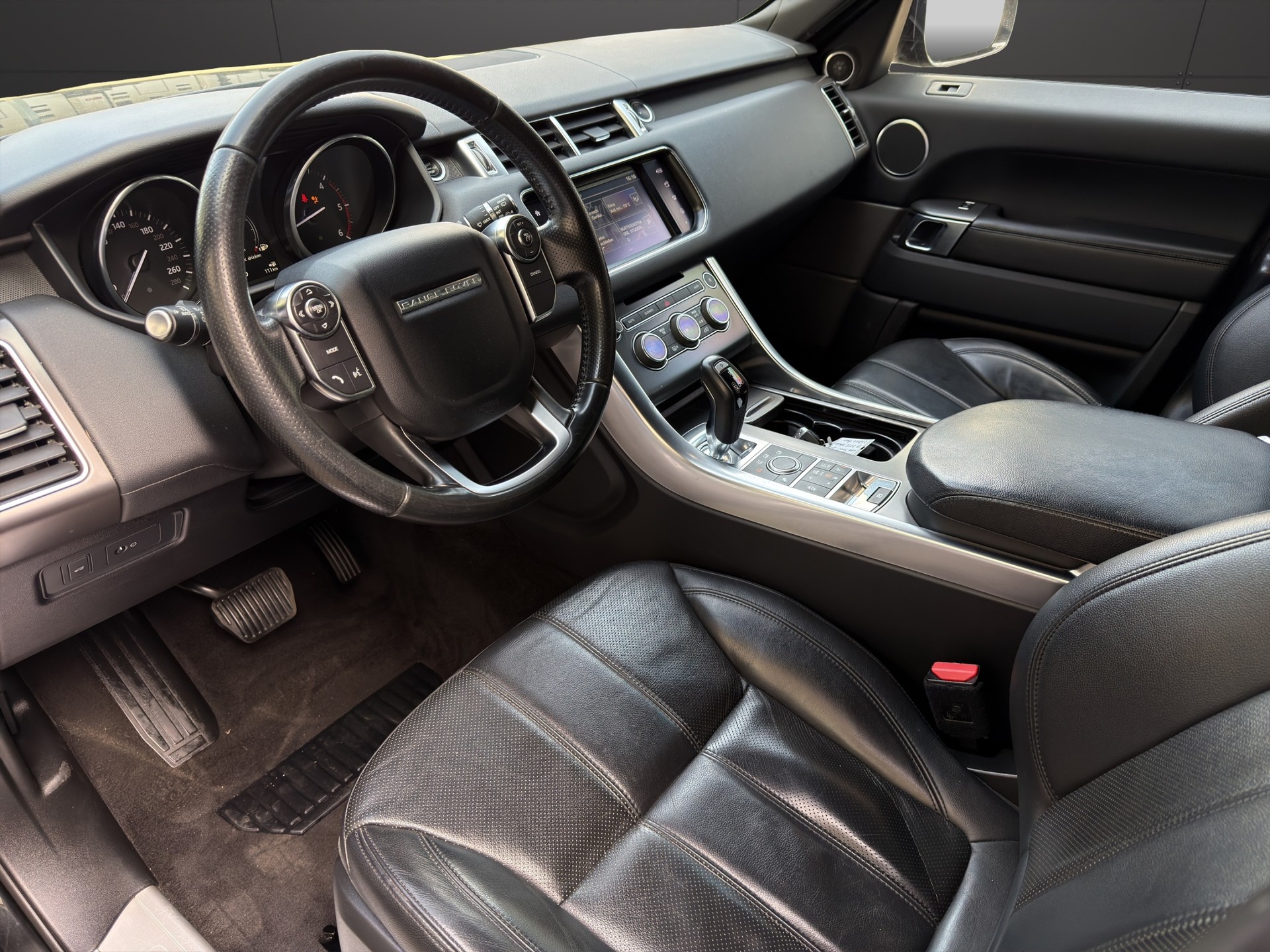 LAND ROVER Range Rover Sport 3.0 TDV6 S Automatic-image-9