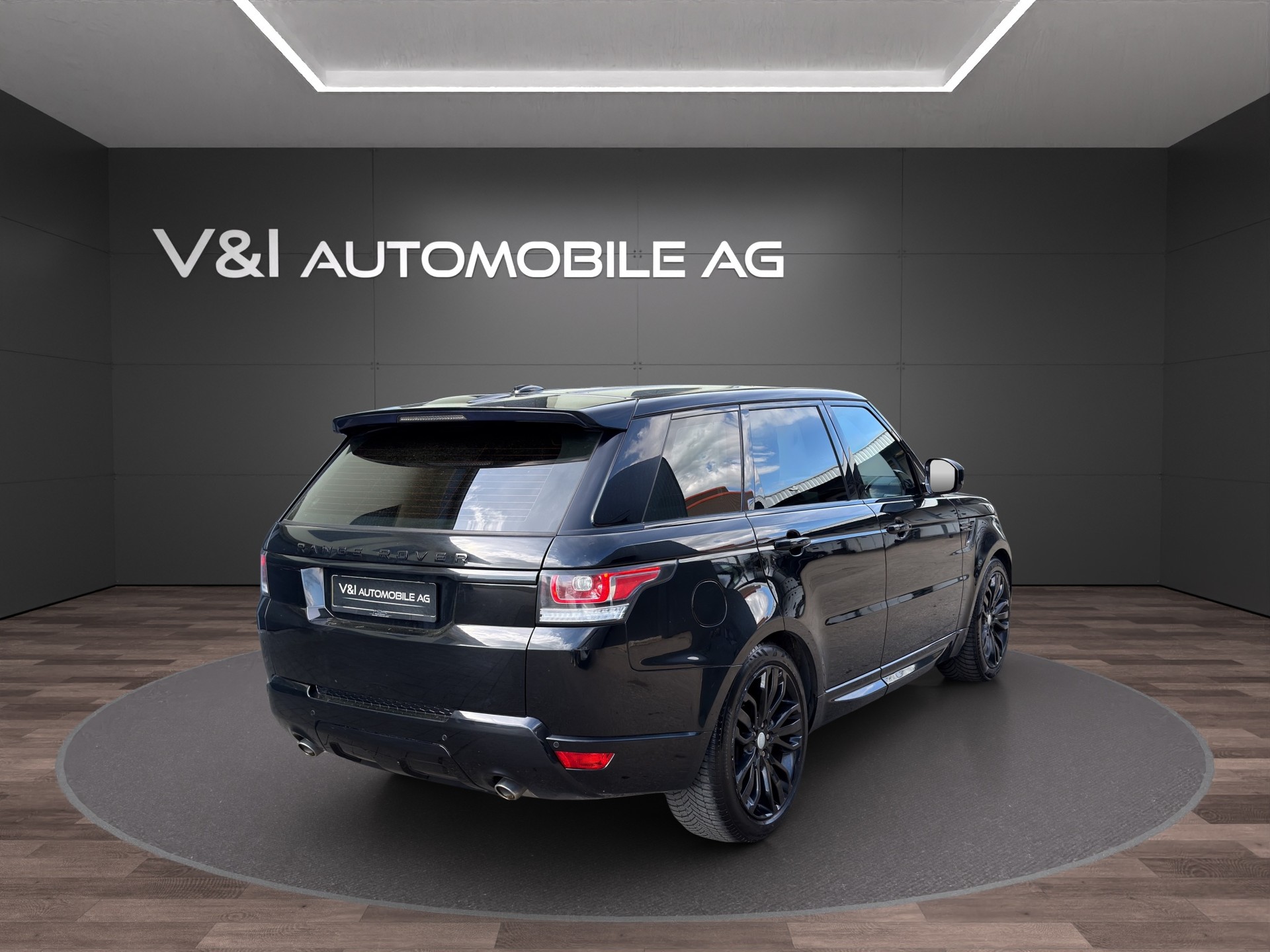LAND ROVER Range Rover Sport 3.0 TDV6 S Automatic-image-4