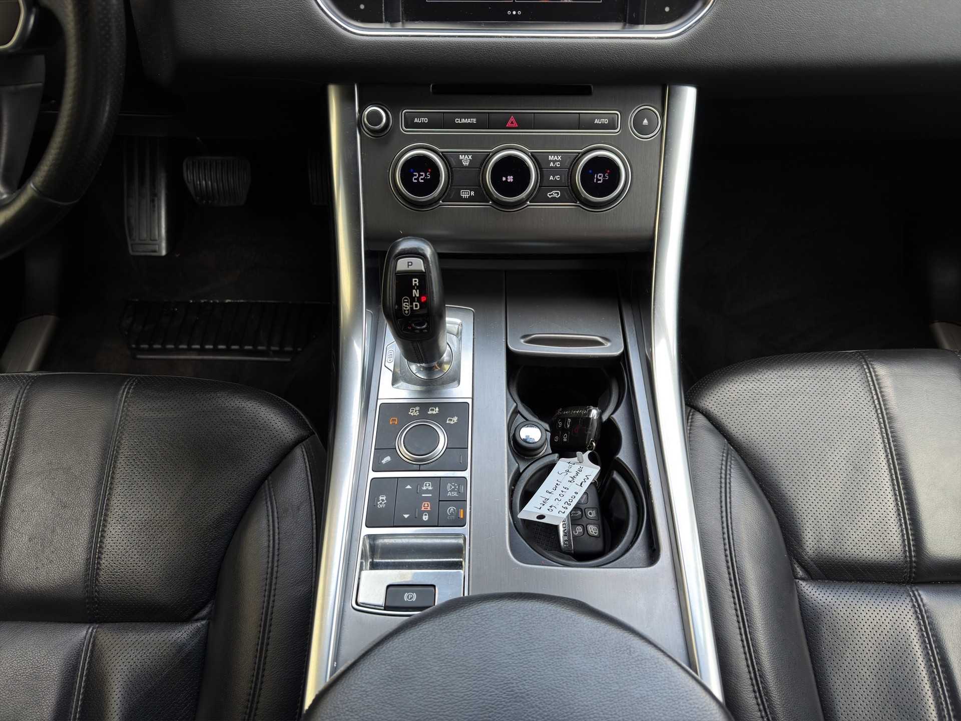 LAND ROVER Range Rover Sport 3.0 TDV6 S Automatic-image-15