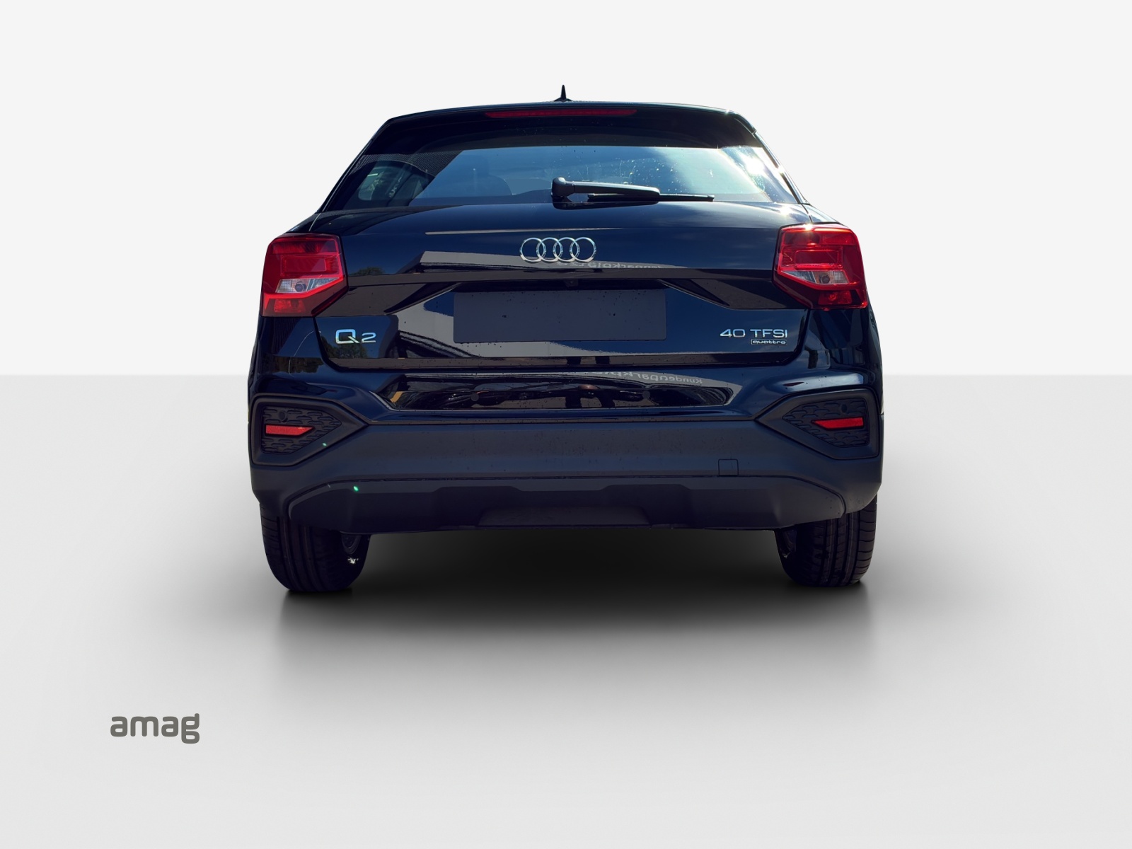 AUDI Q2 40 TFSI S line quattro S-tronic-image-3