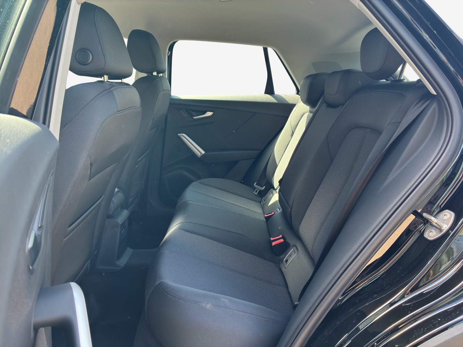 AUDI Q2 40 TFSI S line quattro S-tronic-image-11