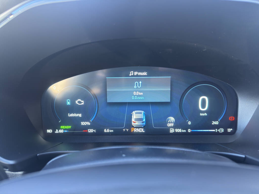 FORD Kuga 2.5 Hybrid ST-Line X 4x4 HEV 183 PS-image-13