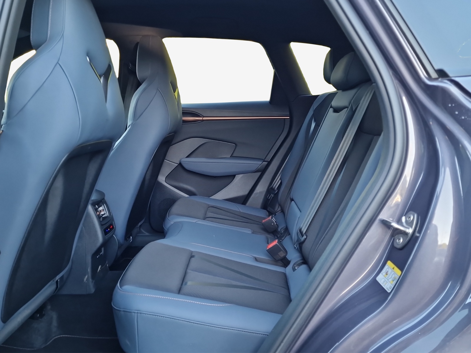 SEAT Terramar 1.5 eHybrid DSG VZ-image-11