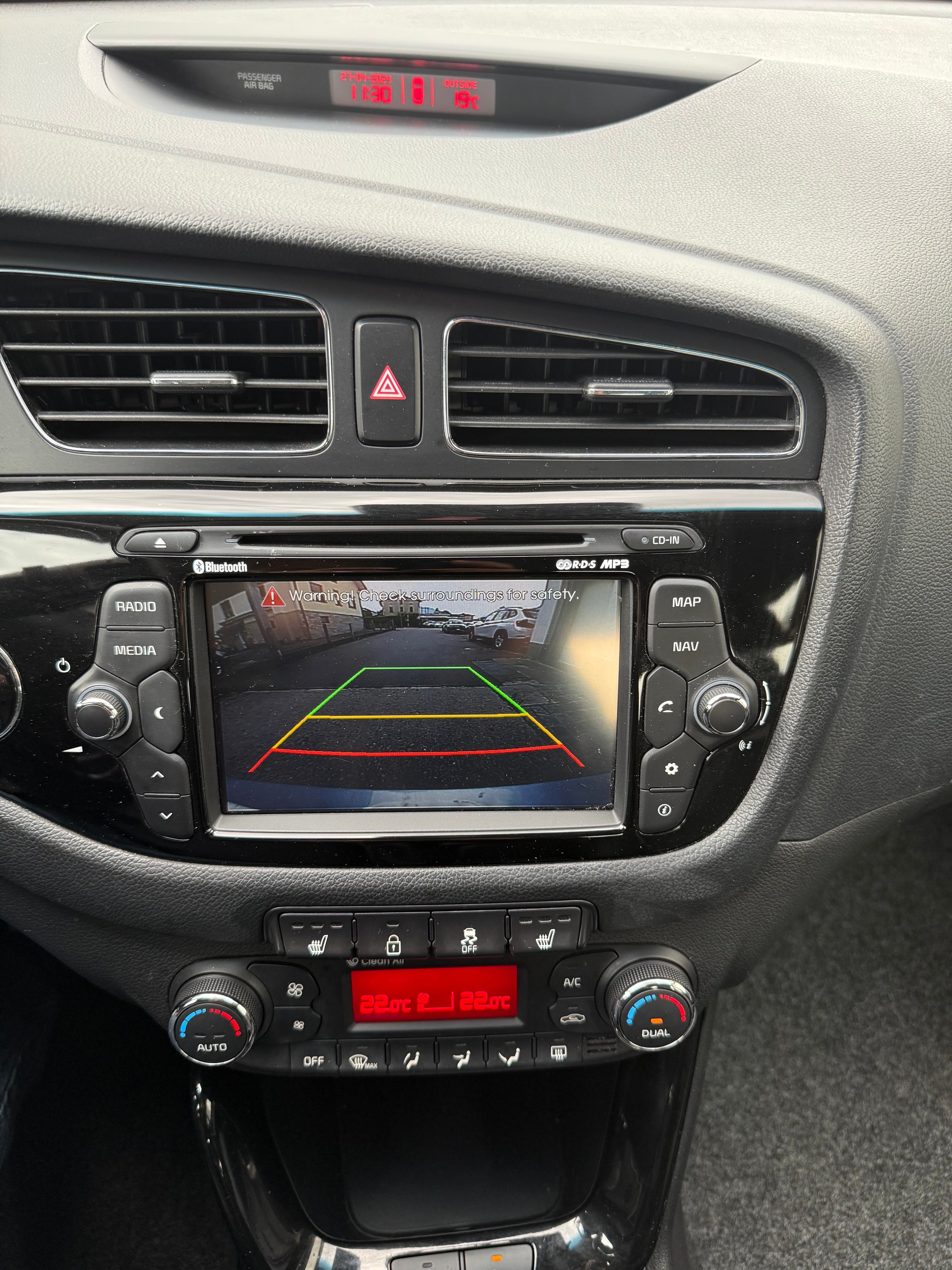 KIA Cee'd 1.6 GDi Style-image-12
