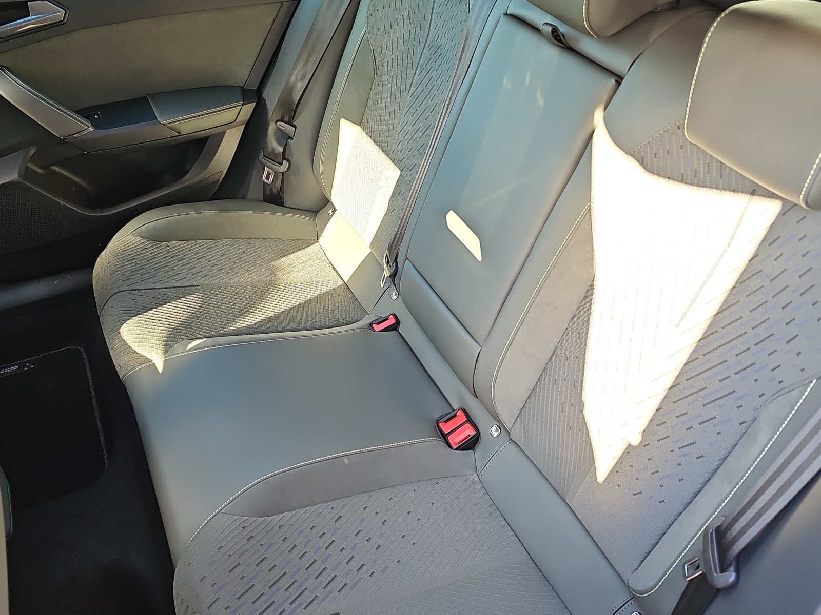 CUPRA Formentor 1.5 TSI Prime Edition DSG-image-12
