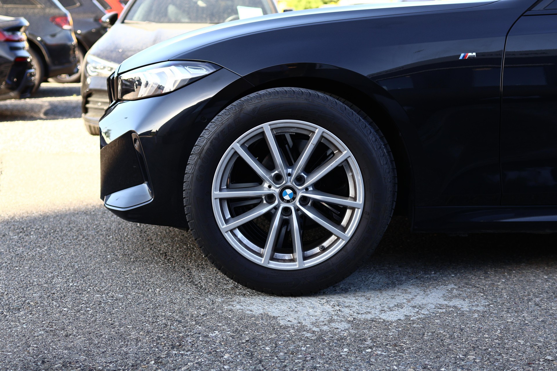 BMW 320d xDrive Touring M Sport-image-11