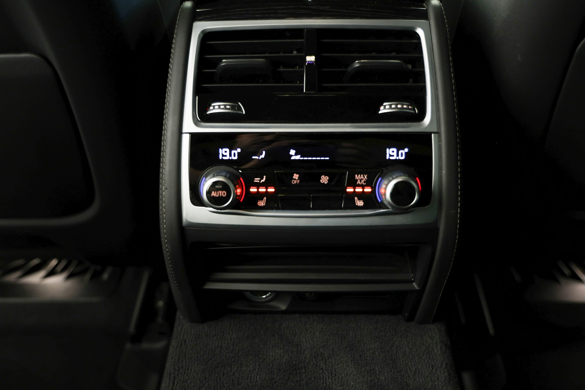 BMW 730d xDrive M Sport Steptronic *CH-Fahrzeug*-image-21