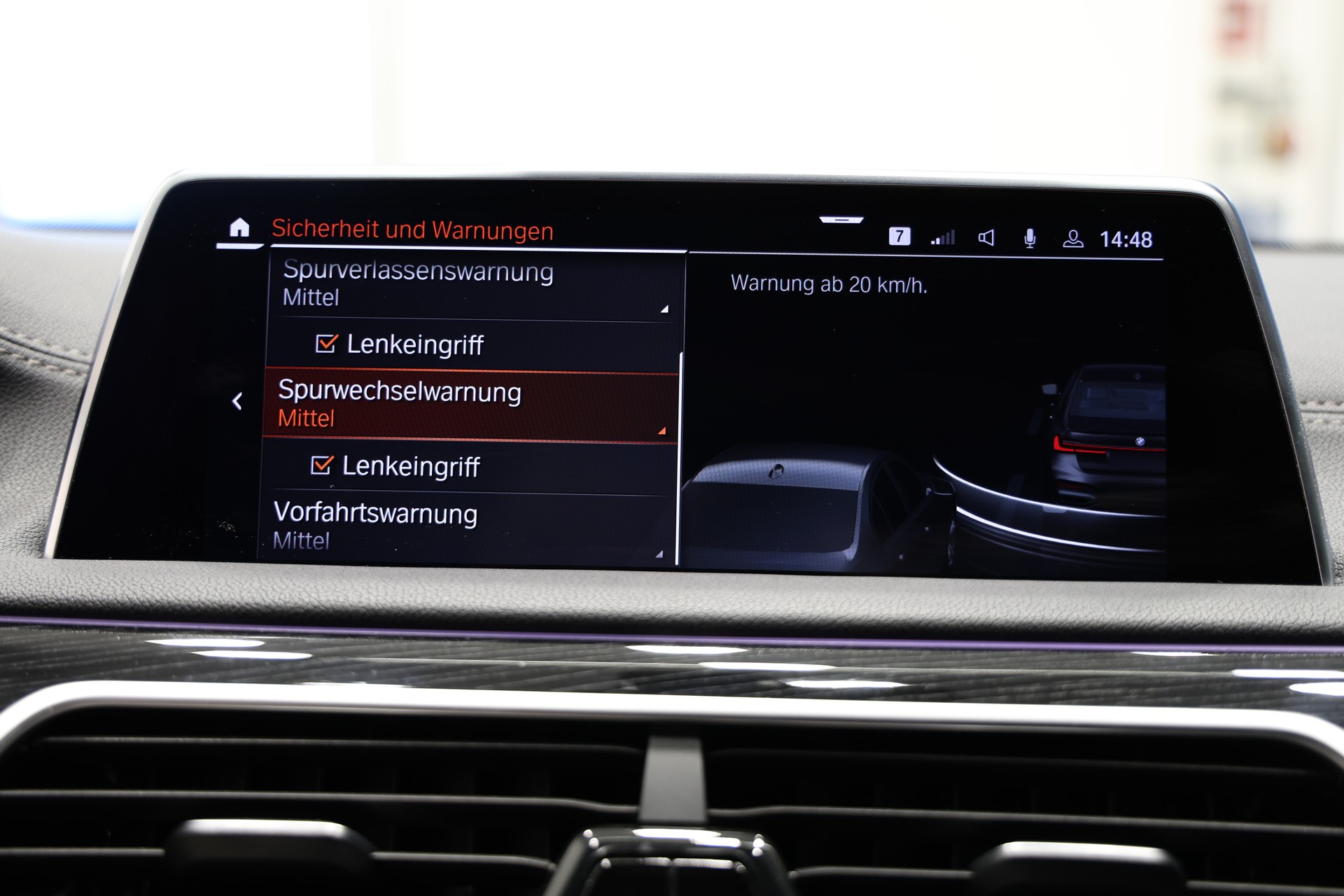 BMW 730d xDrive M Sport Steptronic *CH-Fahrzeug*-image-30