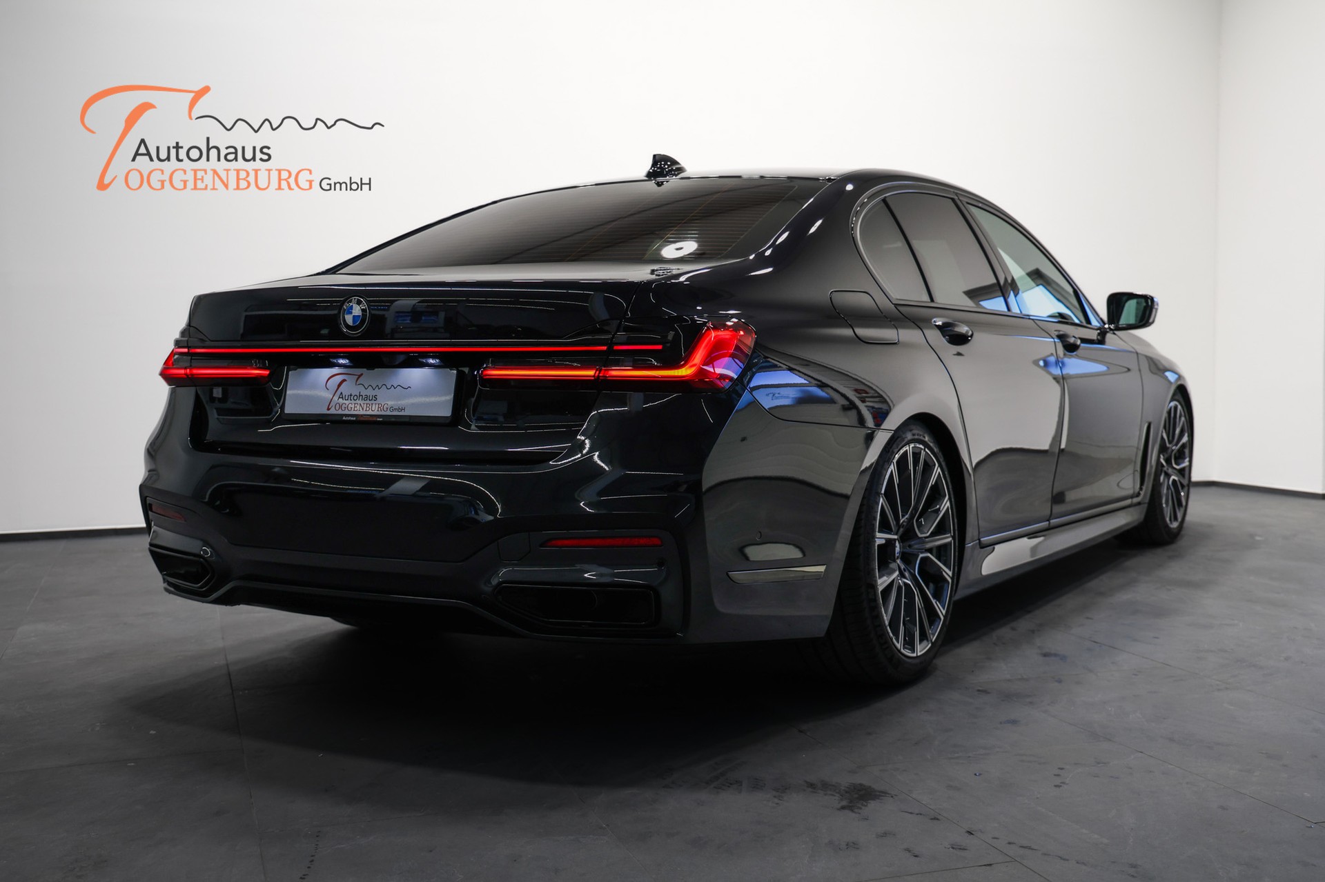 BMW 730d xDrive M Sport Steptronic *CH-Fahrzeug*-image-5