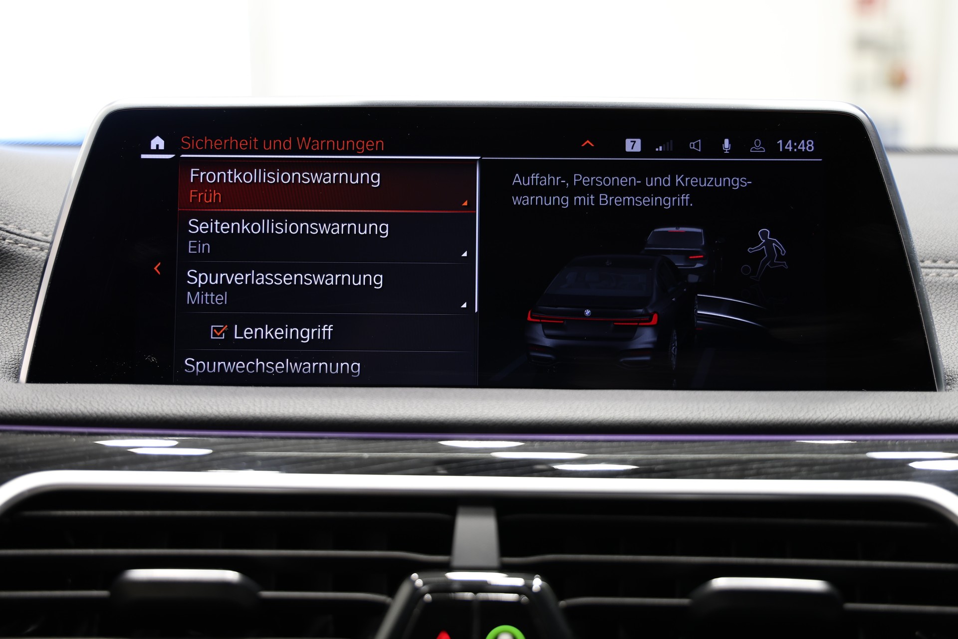 BMW 730d xDrive M Sport Steptronic *CH-Fahrzeug*-image-29