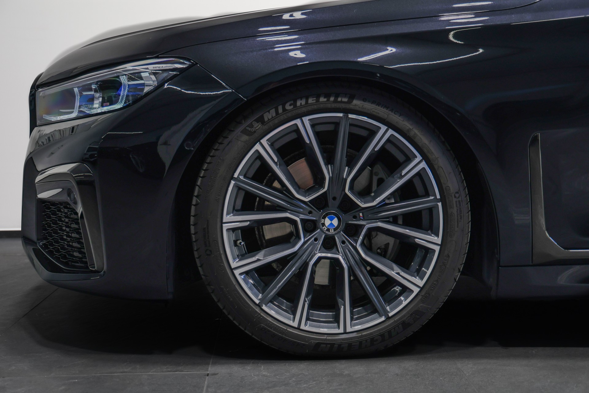 BMW 730d xDrive M Sport Steptronic *CH-Fahrzeug*-image-8