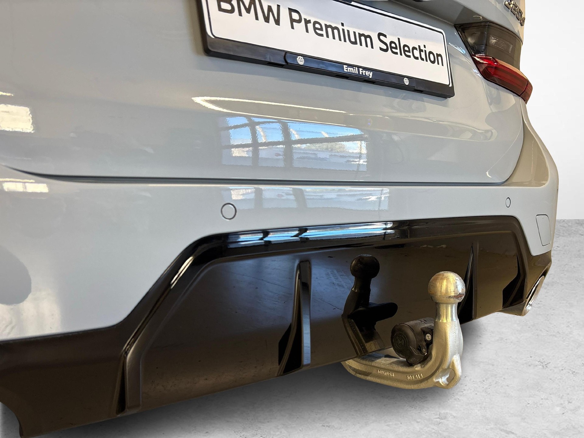BMW 320d xDrive SAG Touring 48V M-Sport-image-16