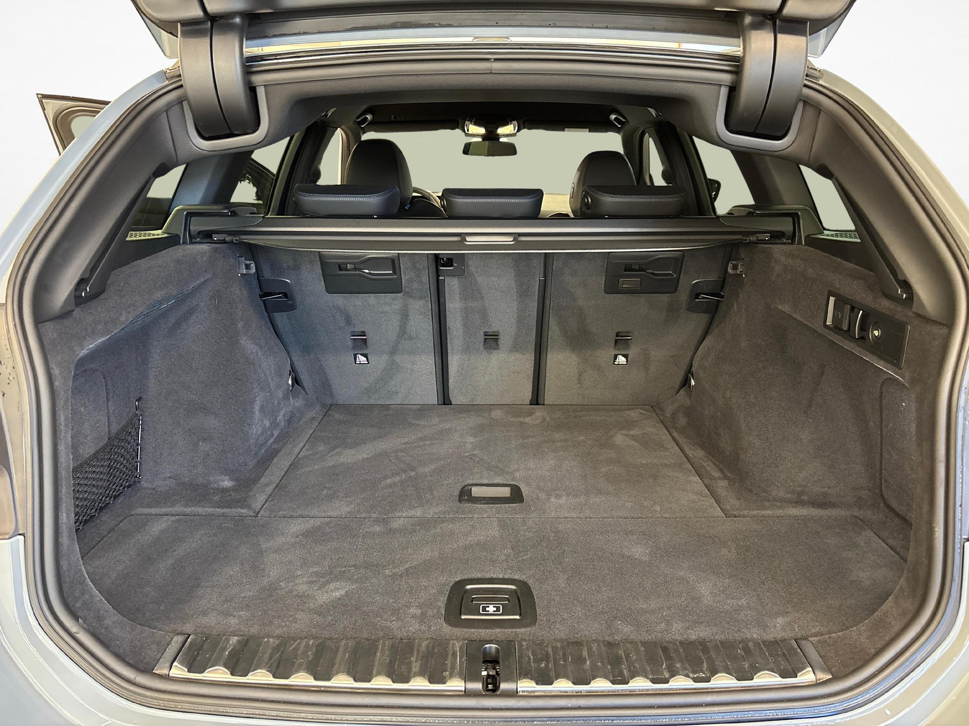 BMW 320d xDrive SAG Touring 48V M-Sport-image-15