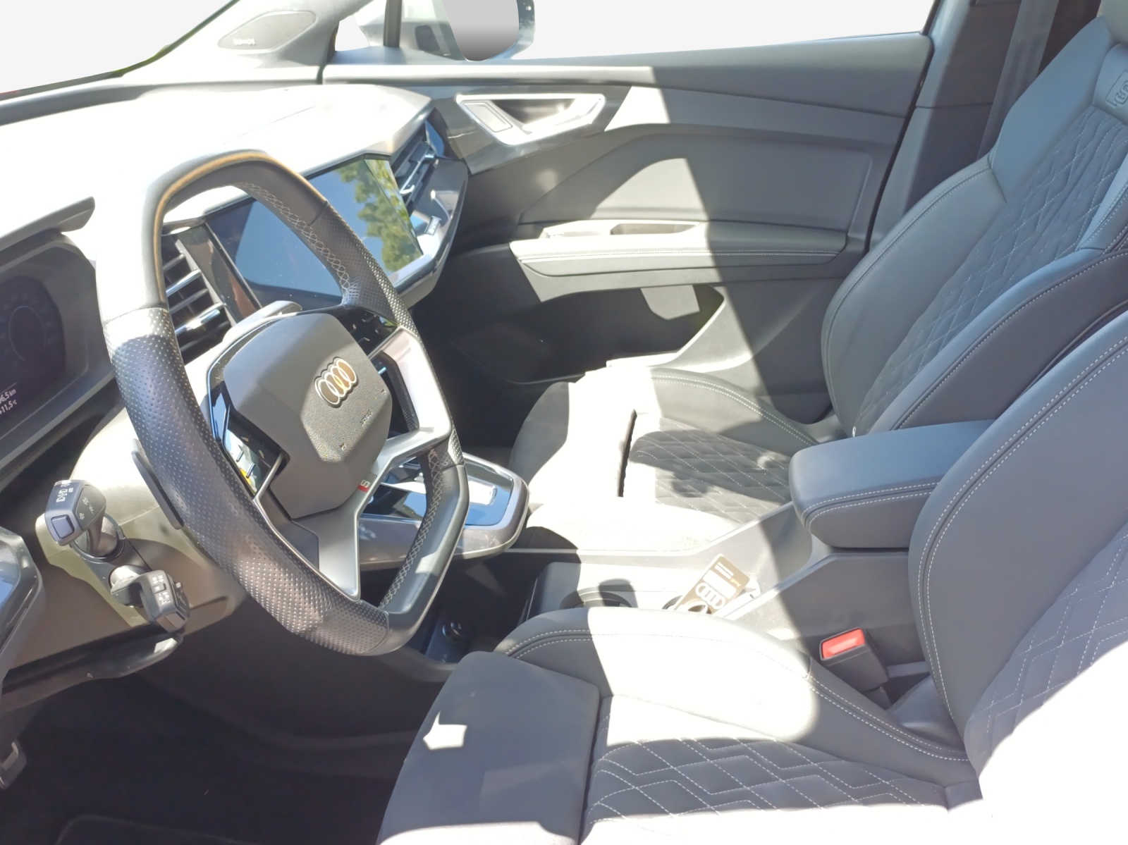 AUDI Q4 Sportback e-tron 50 quattro-image-8