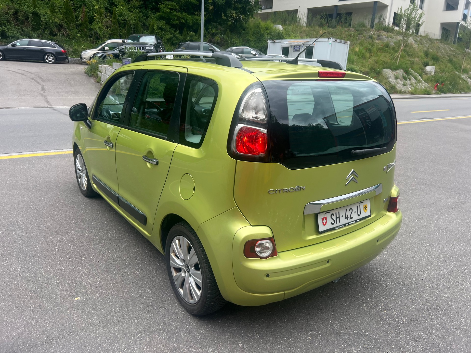 CITROEN C3 Picasso 1.6 HDi Exclusive EGS6-image-6