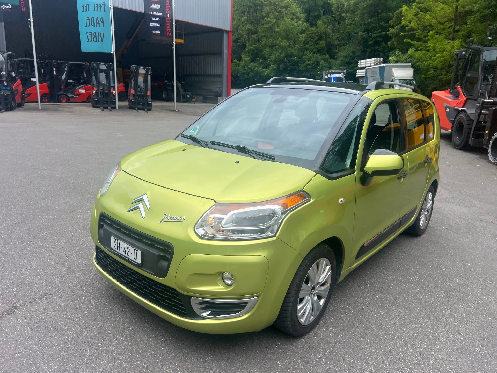 CITROEN C3 Picasso 1.6 HDi Exclusive EGS6-image-2