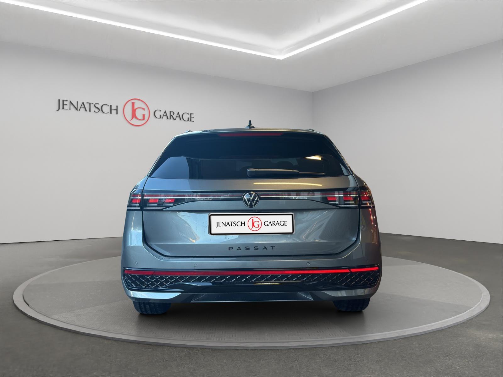 VW Passat Variant 2.0 TDI R-Line DSG 4motion-showroom-element-3