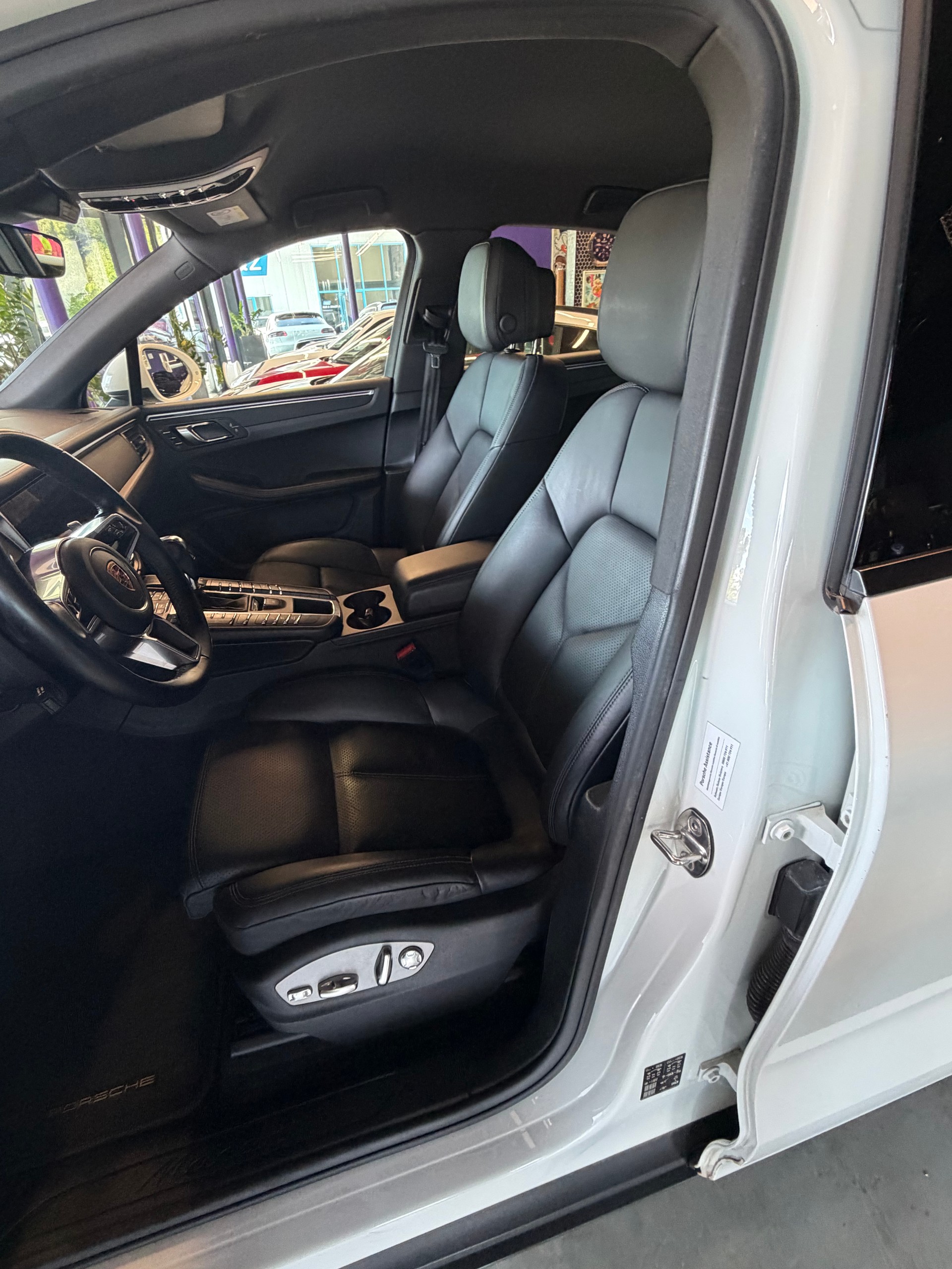 PORSCHE Macan PDK-image-7