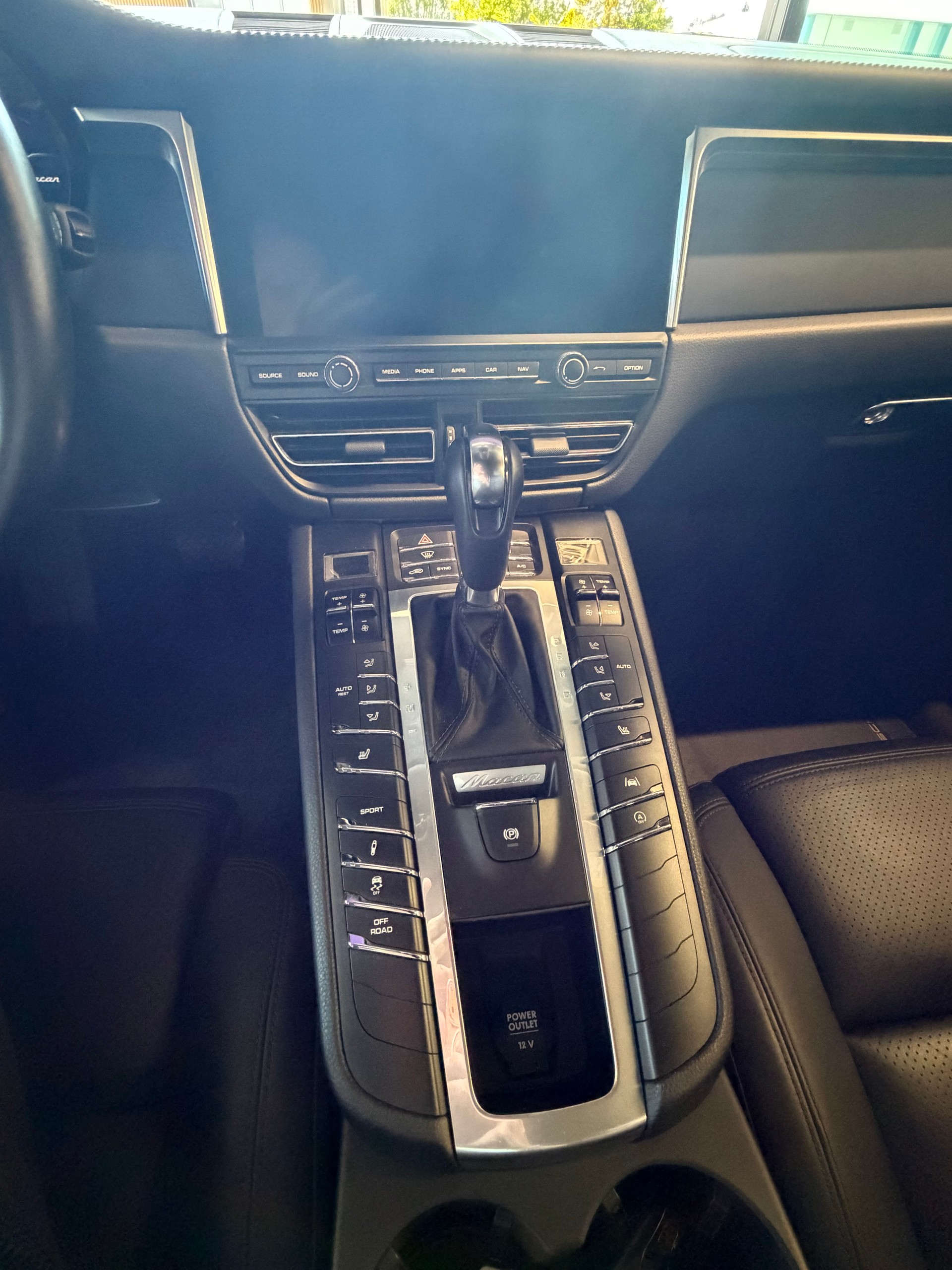 PORSCHE Macan PDK-image-10