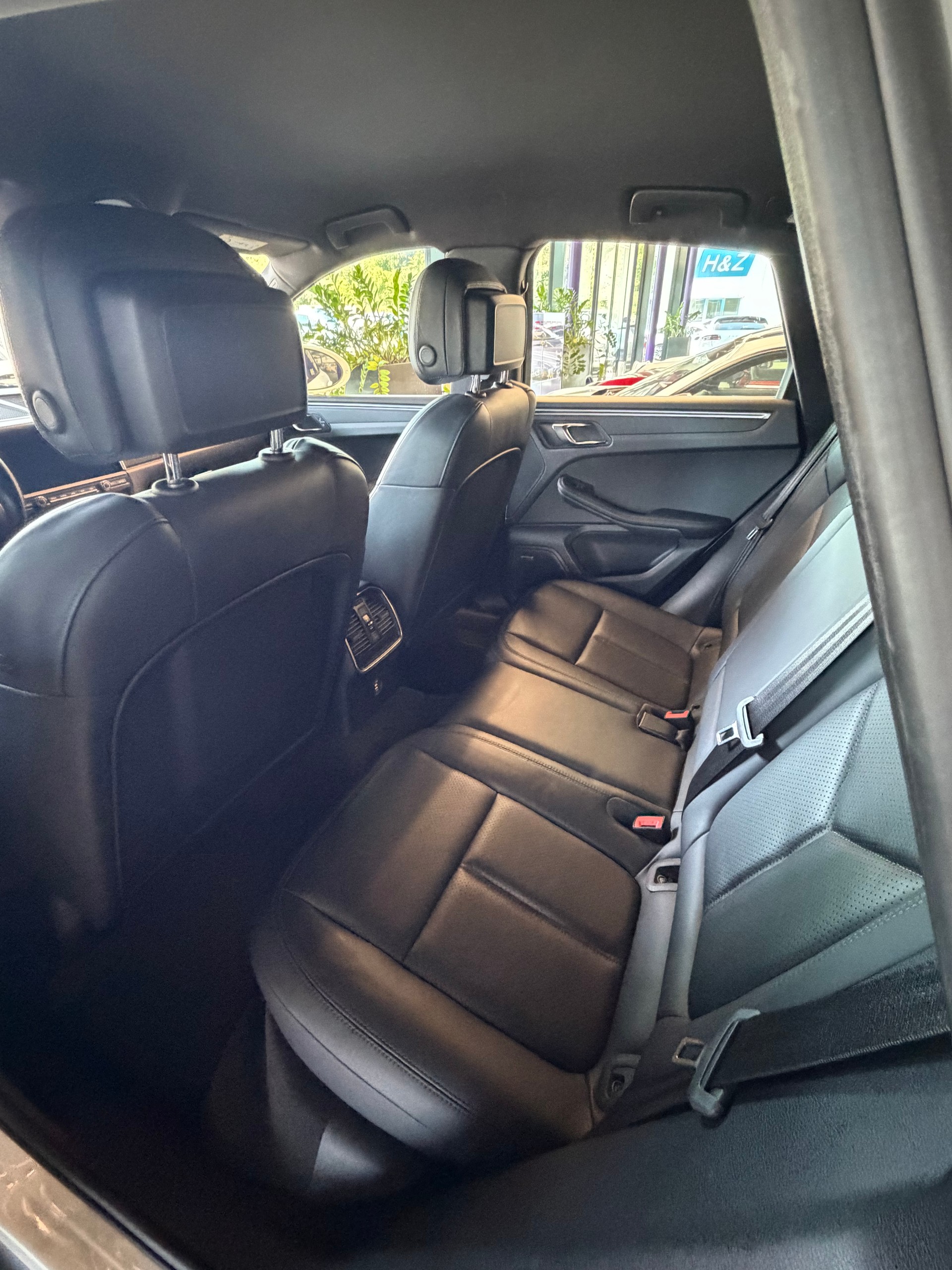 PORSCHE Macan PDK-image-8