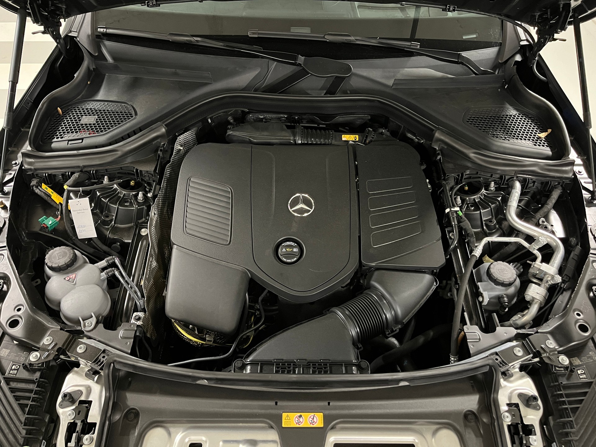MERCEDES-BENZ GLC Coupé 400 e 4Matic 9G-Tronic-image-23