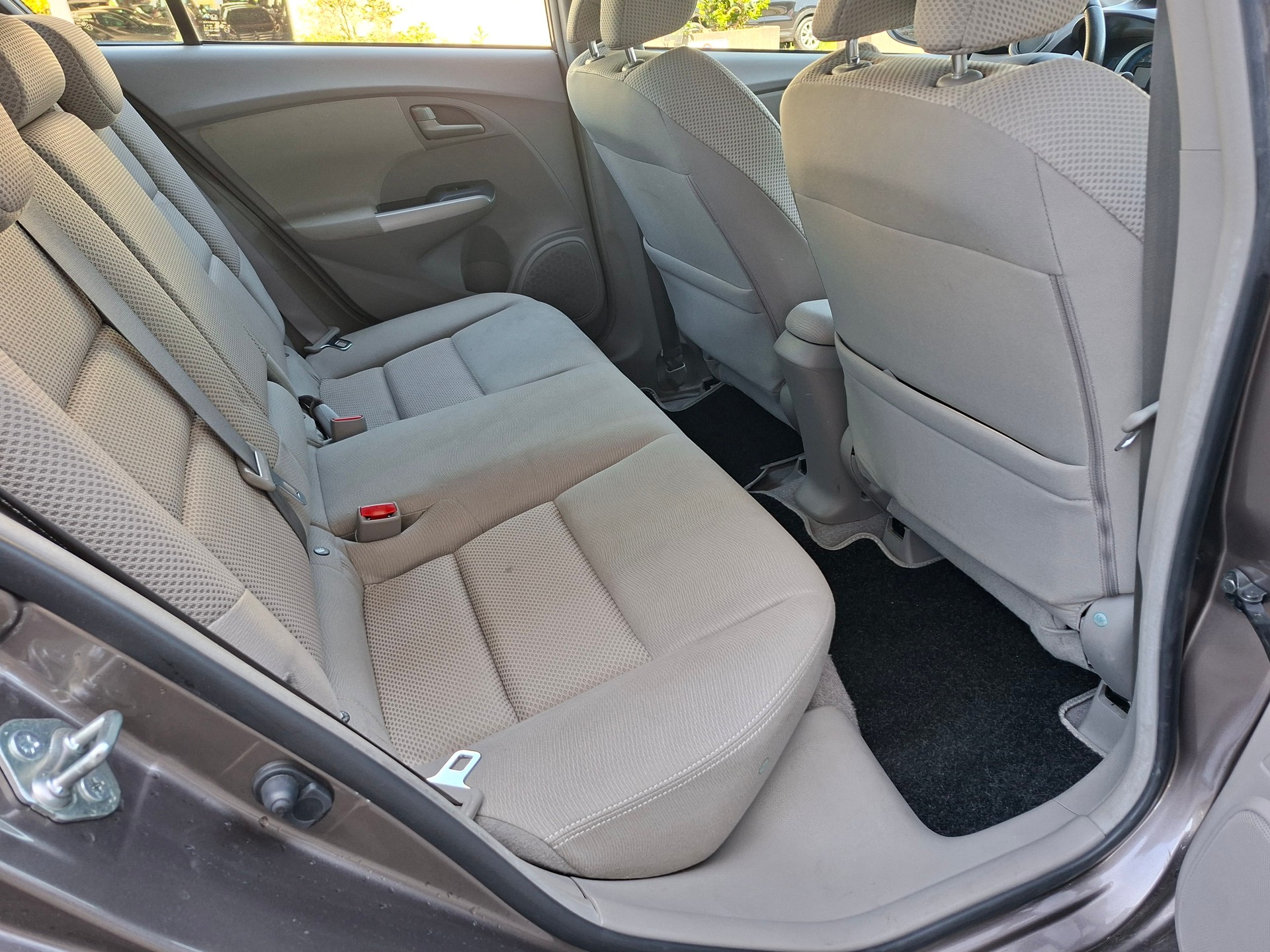 HONDA Insight 1.3i Hybrid Elegance CVT-image-9
