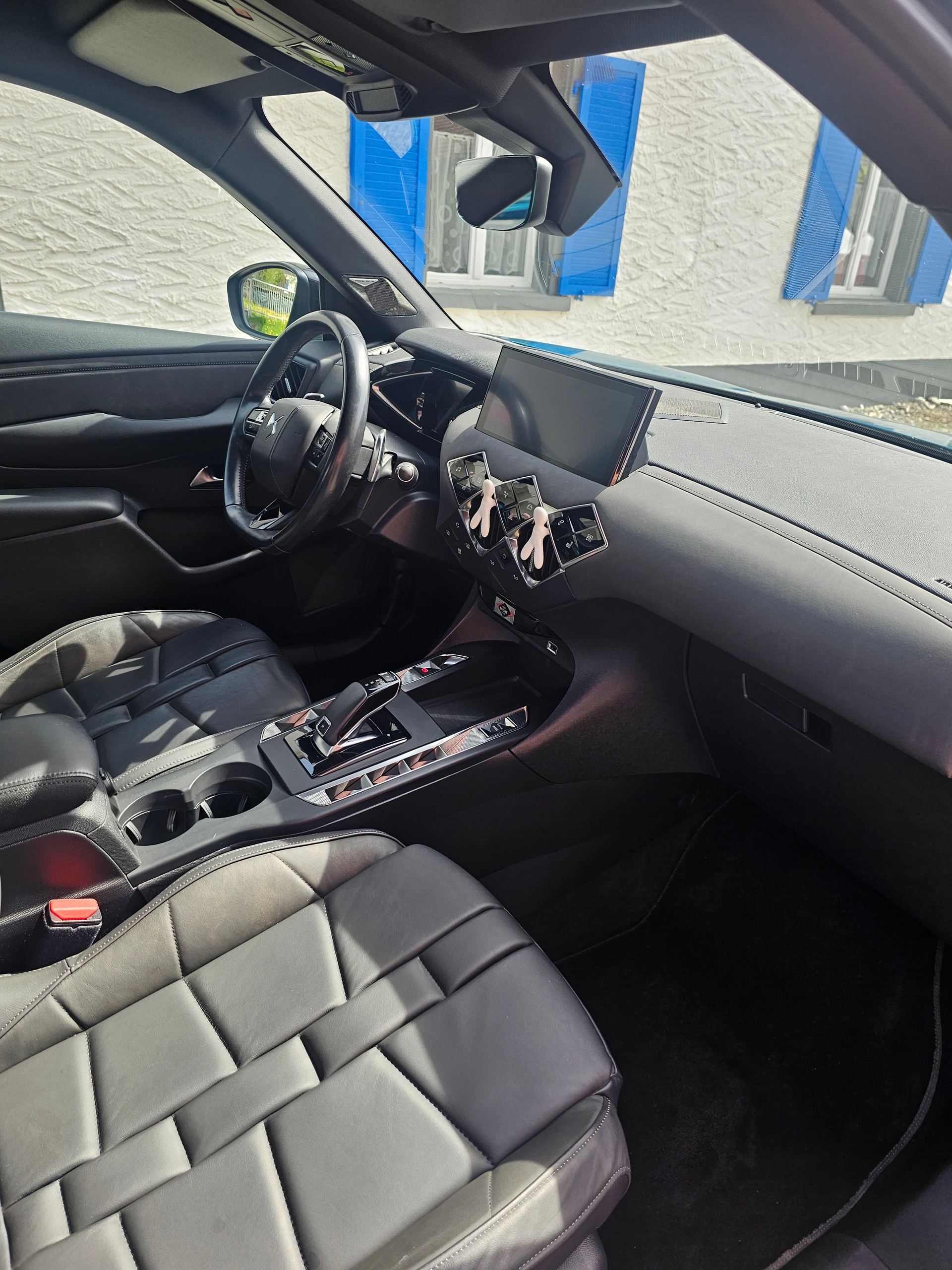 DS AUTOMOBILES DS 3 Crossback 1.2 PureTech SO Chic EAT8-image-6