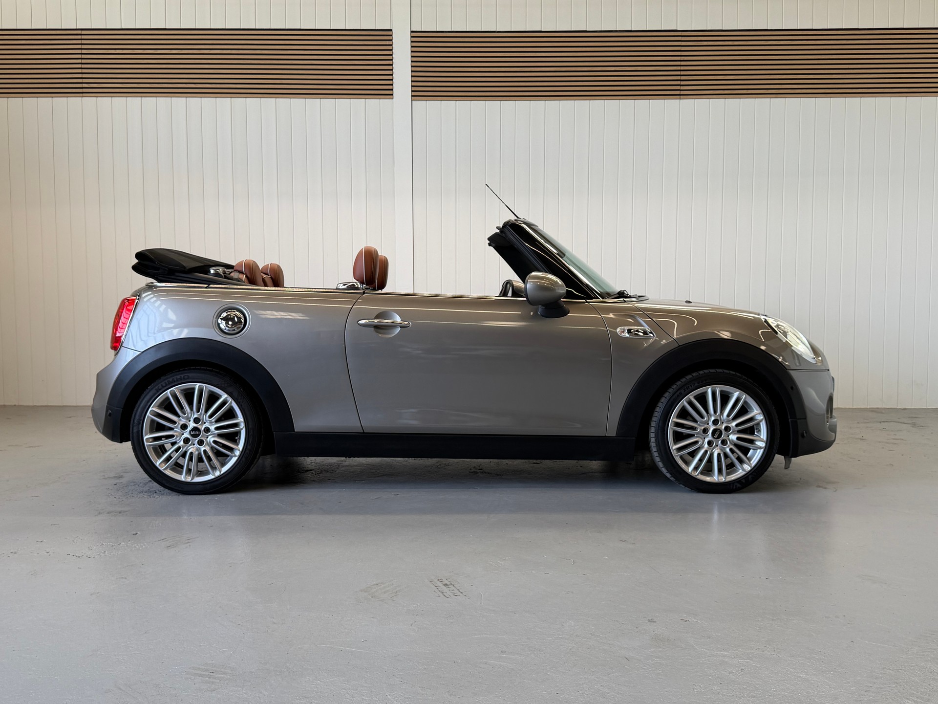 MINI Cooper S Cabriolet Steptronic frisch ab MFK & Service-image-9