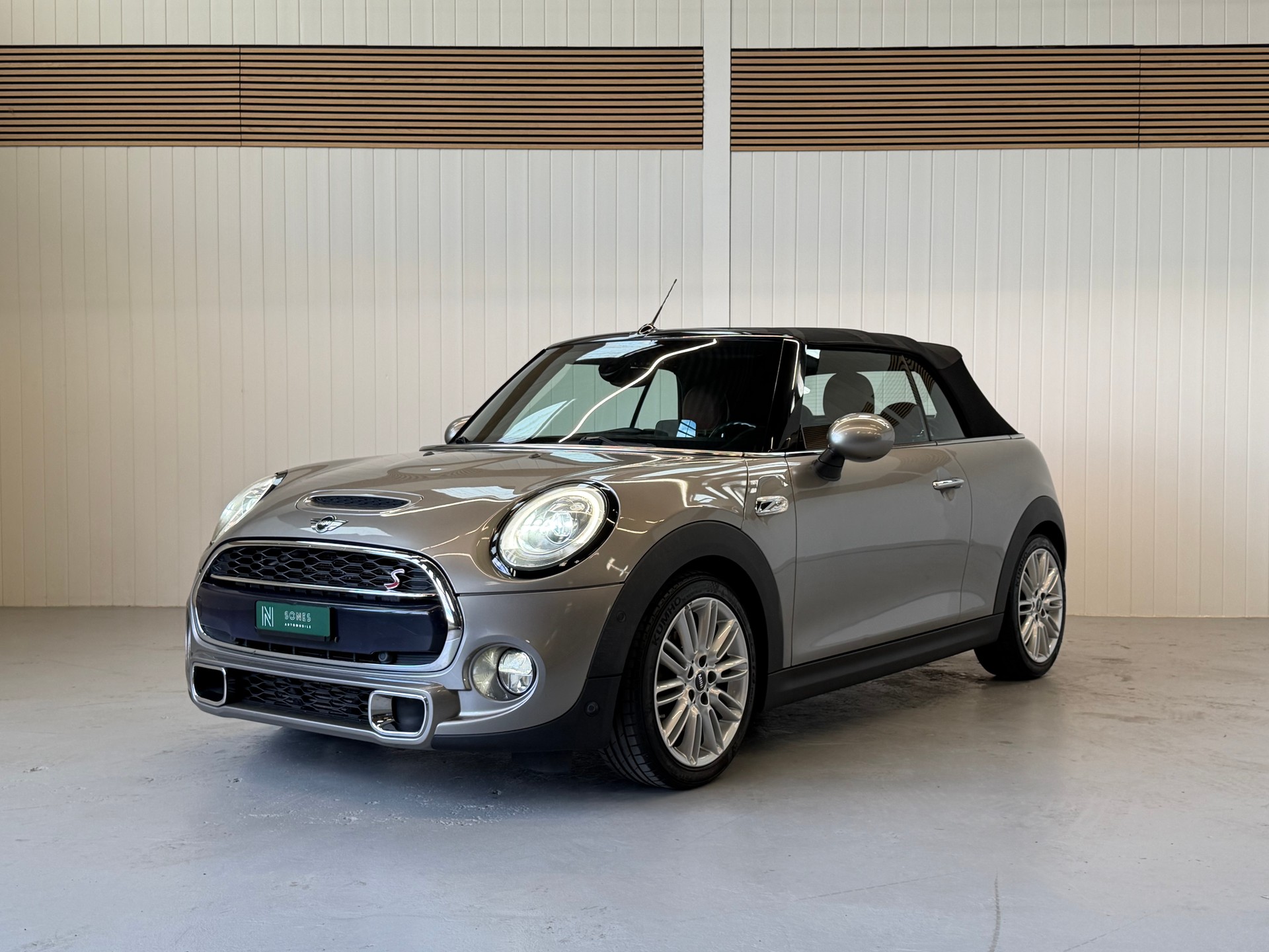 MINI Cooper S Cabriolet Steptronic frisch ab MFK & Service-showroom-element-1
