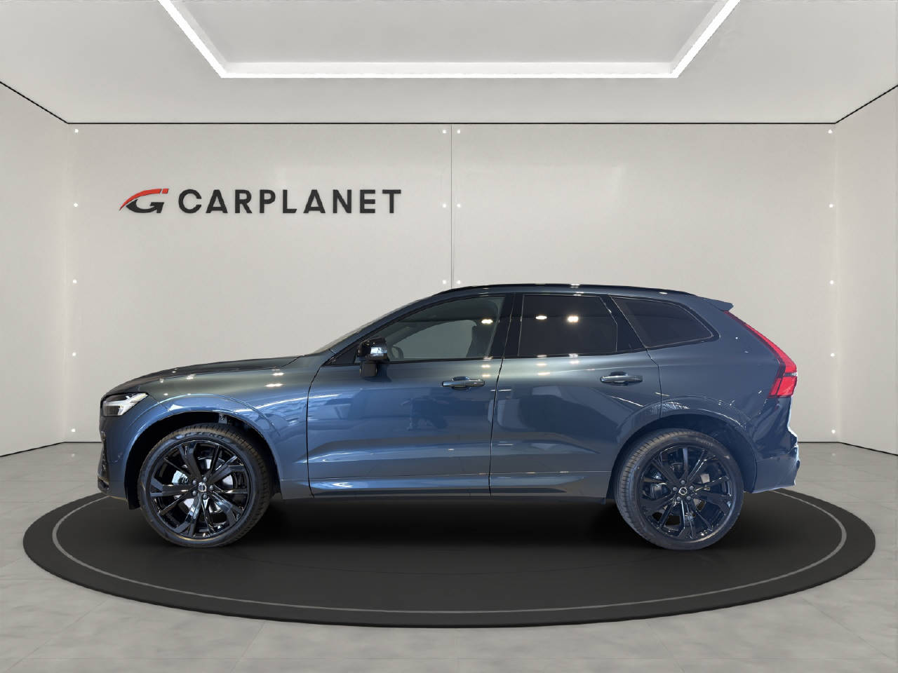 VOLVO XC60 2.0 B5 MH Black Edition AWD-showroom-element-1