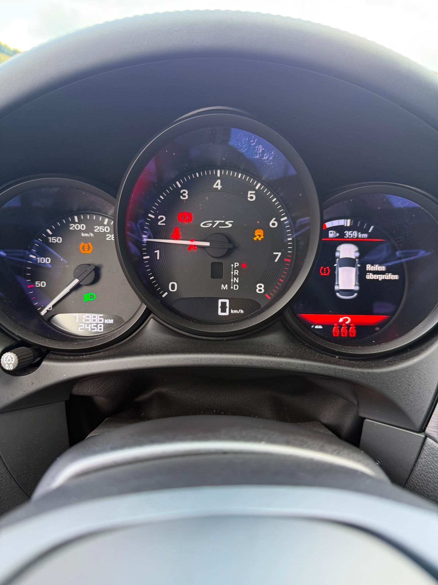PORSCHE Macan GTS PDK-image-15